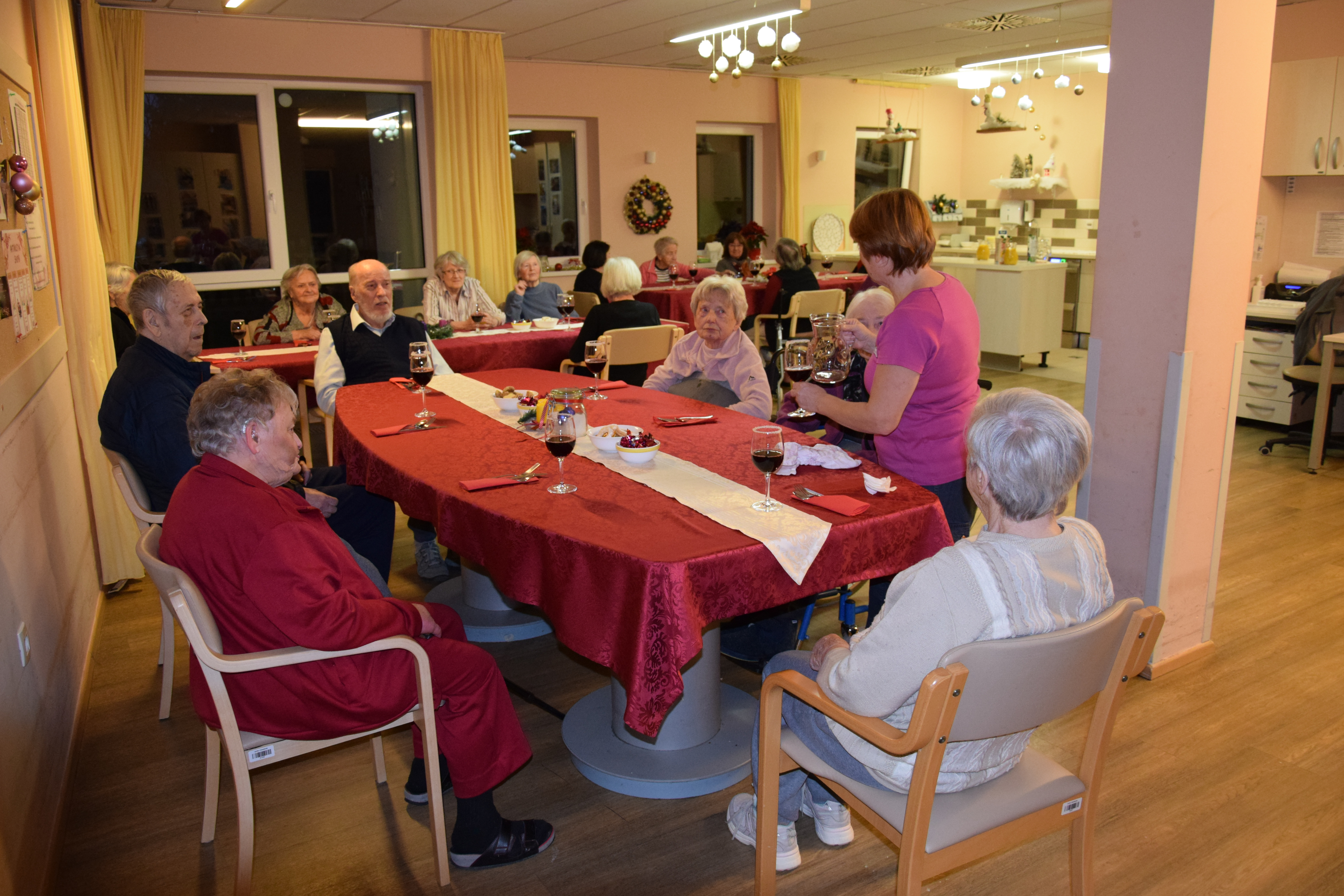 Novoletna zabava za stanovalce po skupinah