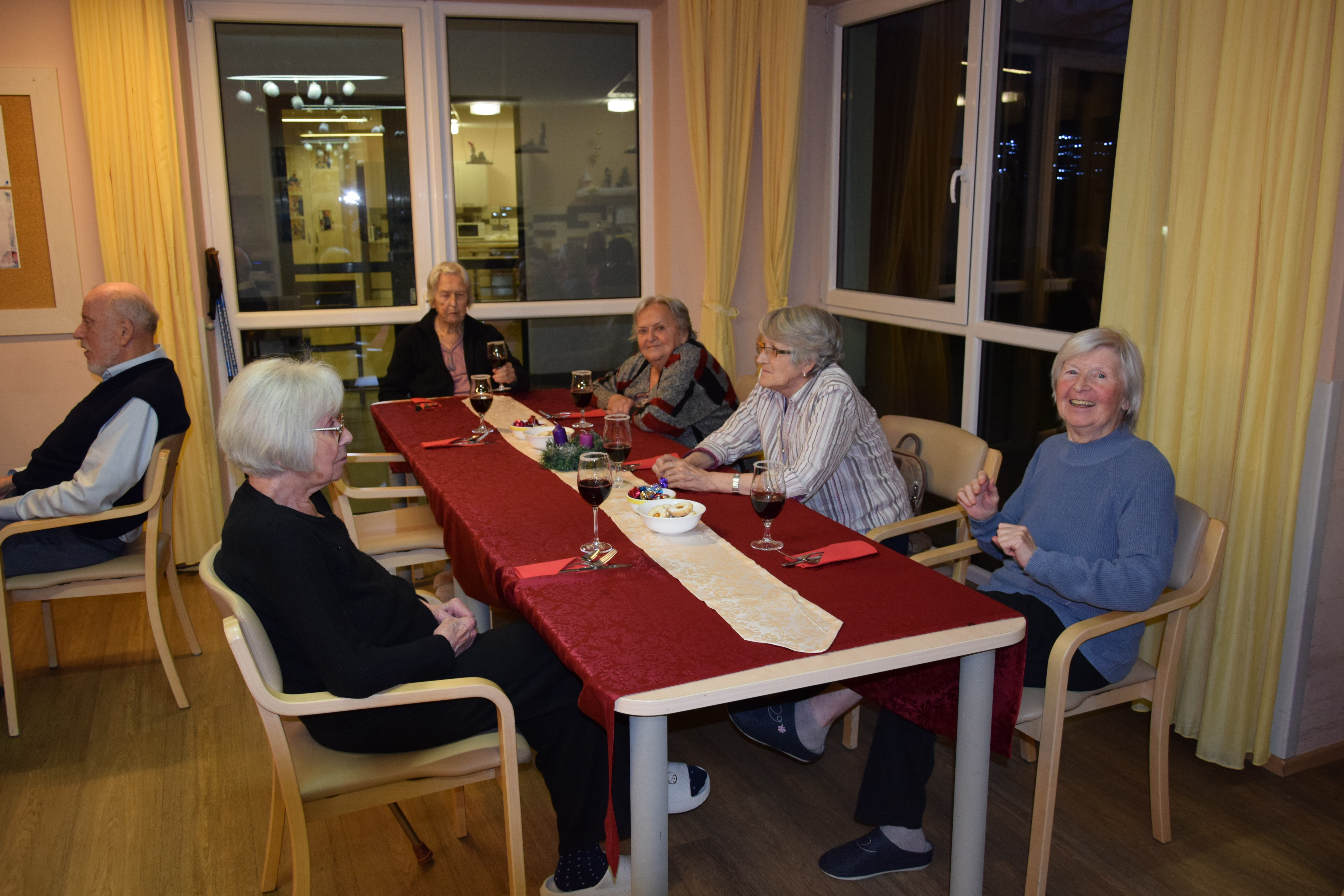 Novoletna zabava za stanovalce po skupinah