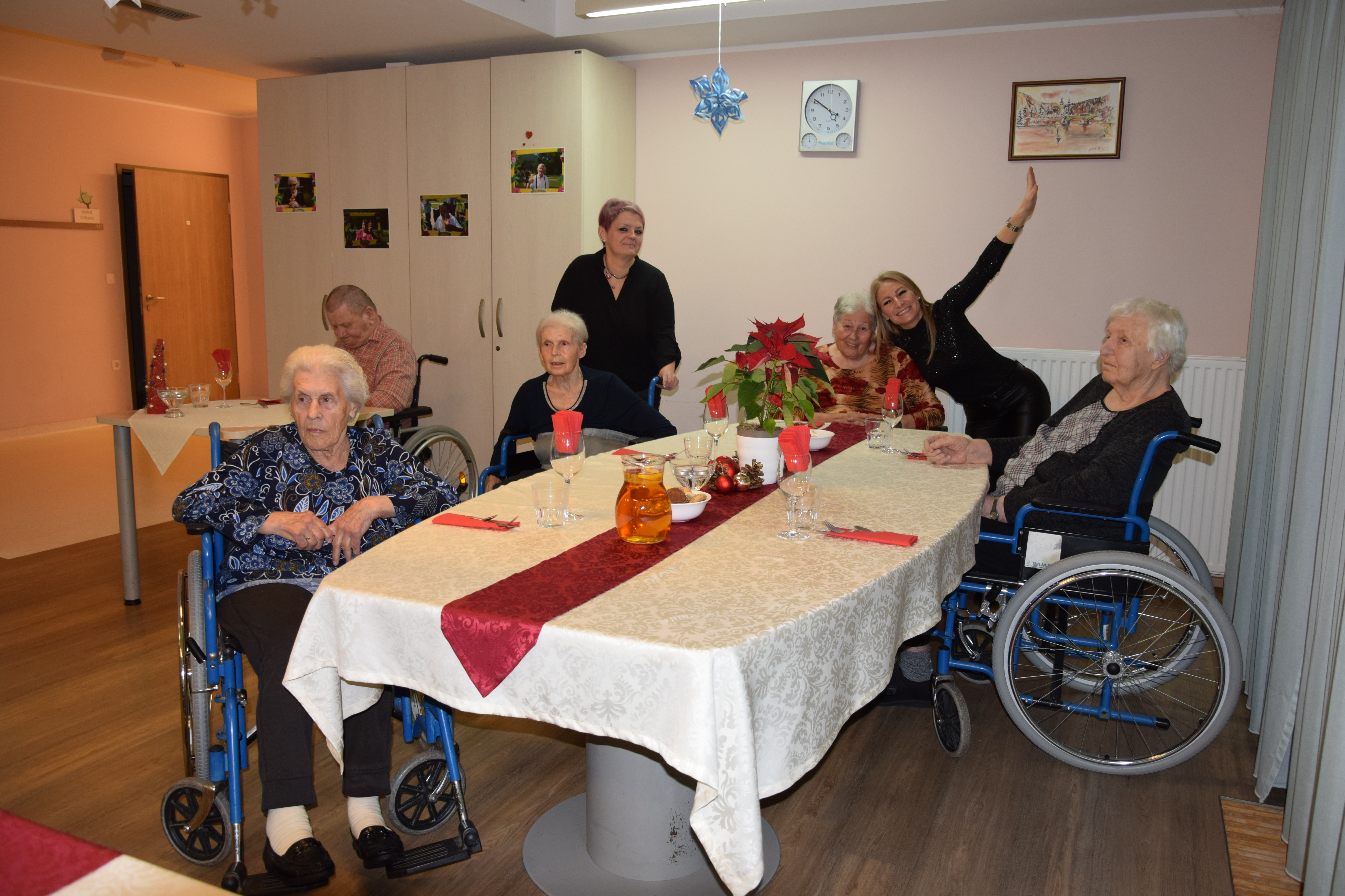 Novoletna zabava za stanovalce po skupinah