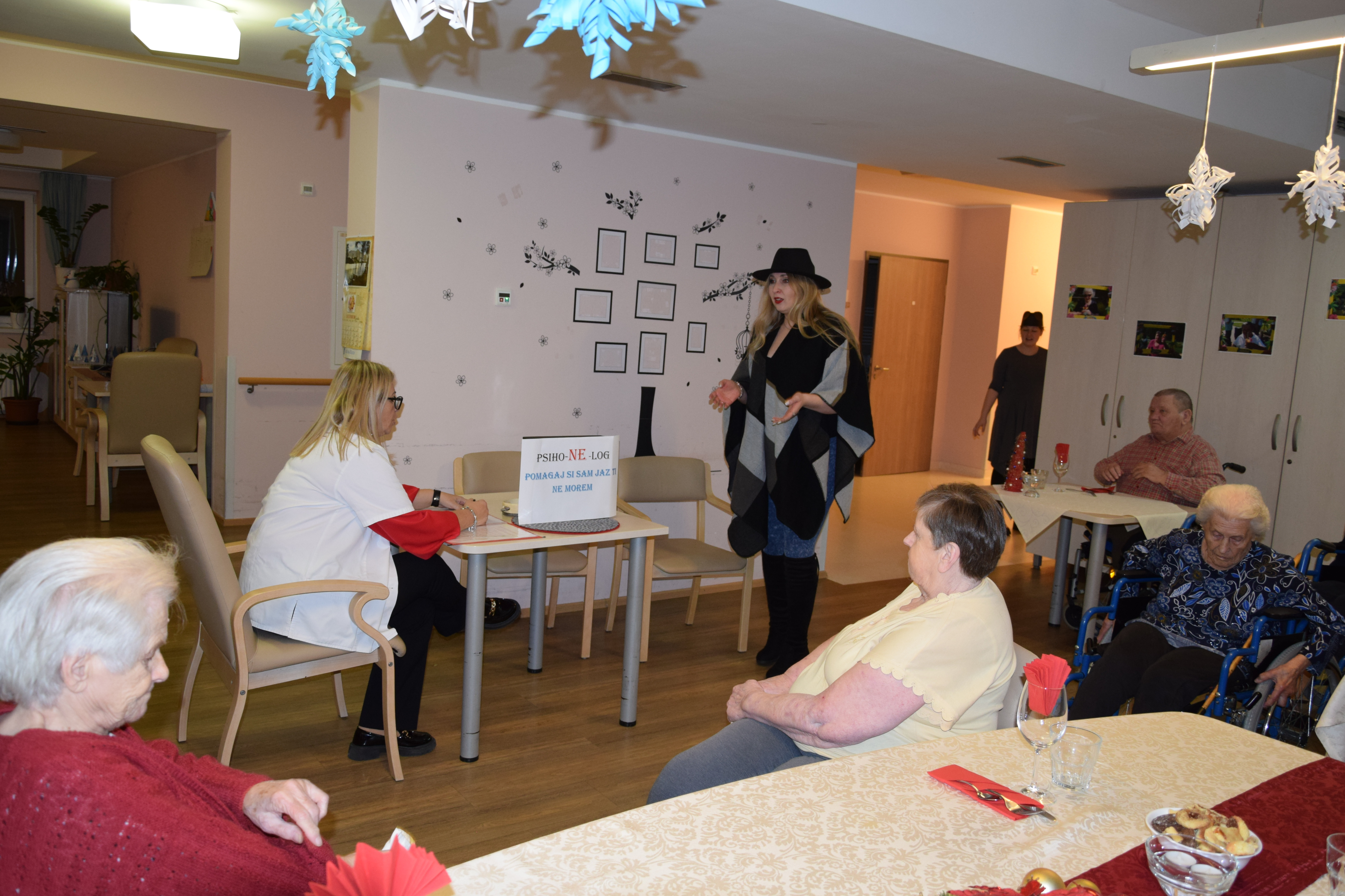 Novoletna zabava za stanovalce po skupinah