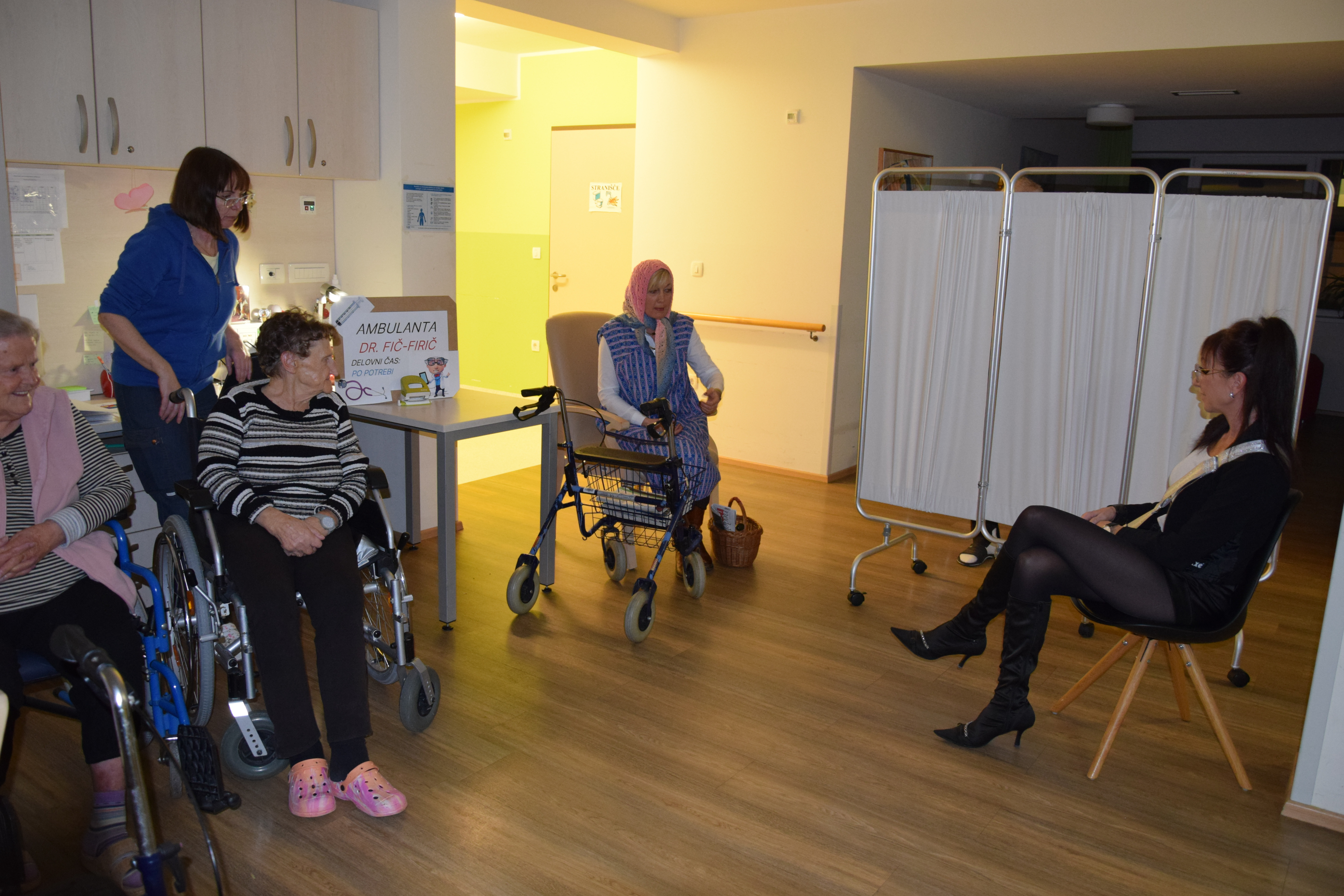 Novoletna zabava za stanovalce po skupinah