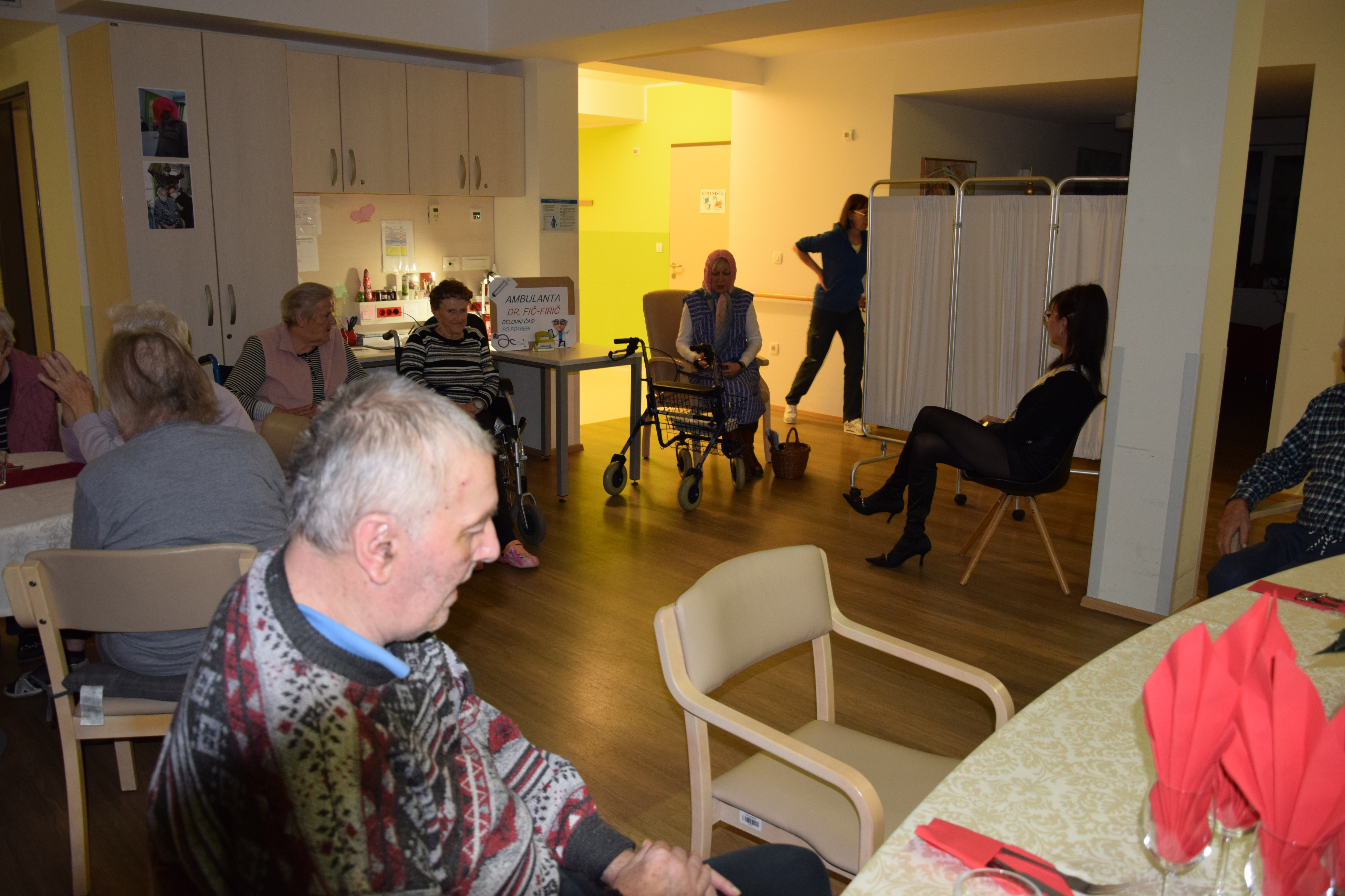 Novoletna zabava za stanovalce po skupinah