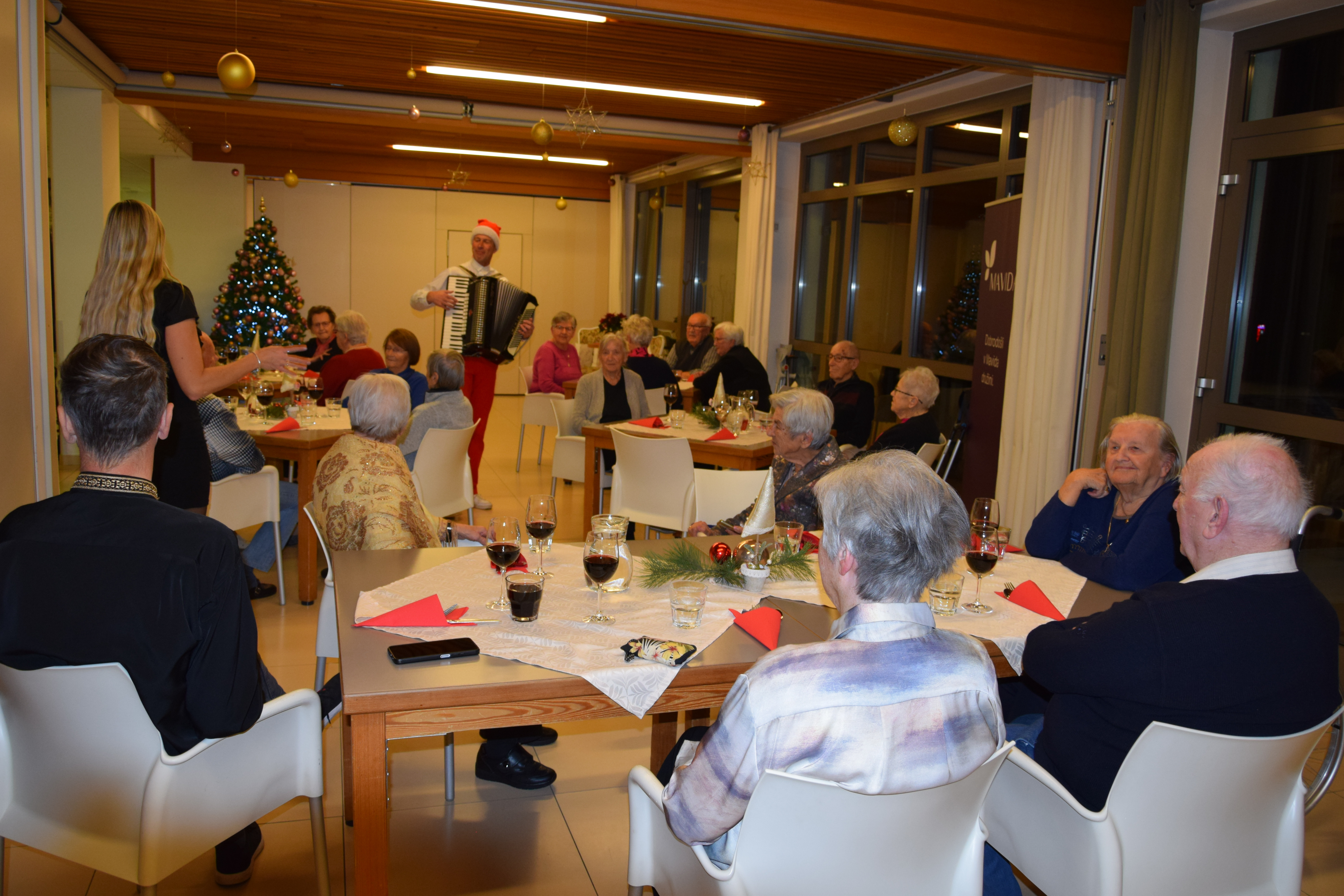 Novoletna zabava za stanovalce po skupinah