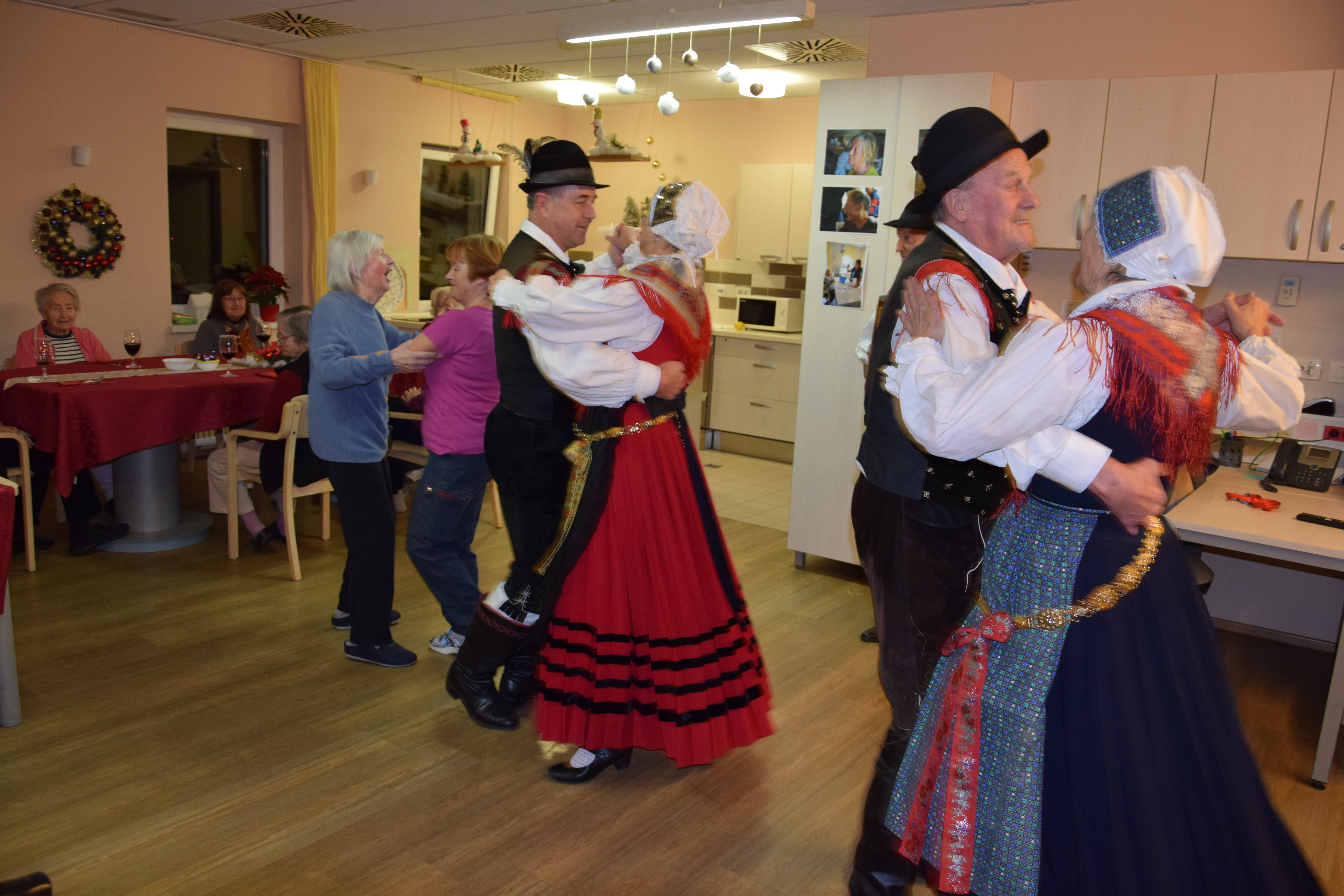 Novoletna zabava za stanovalce po skupinah