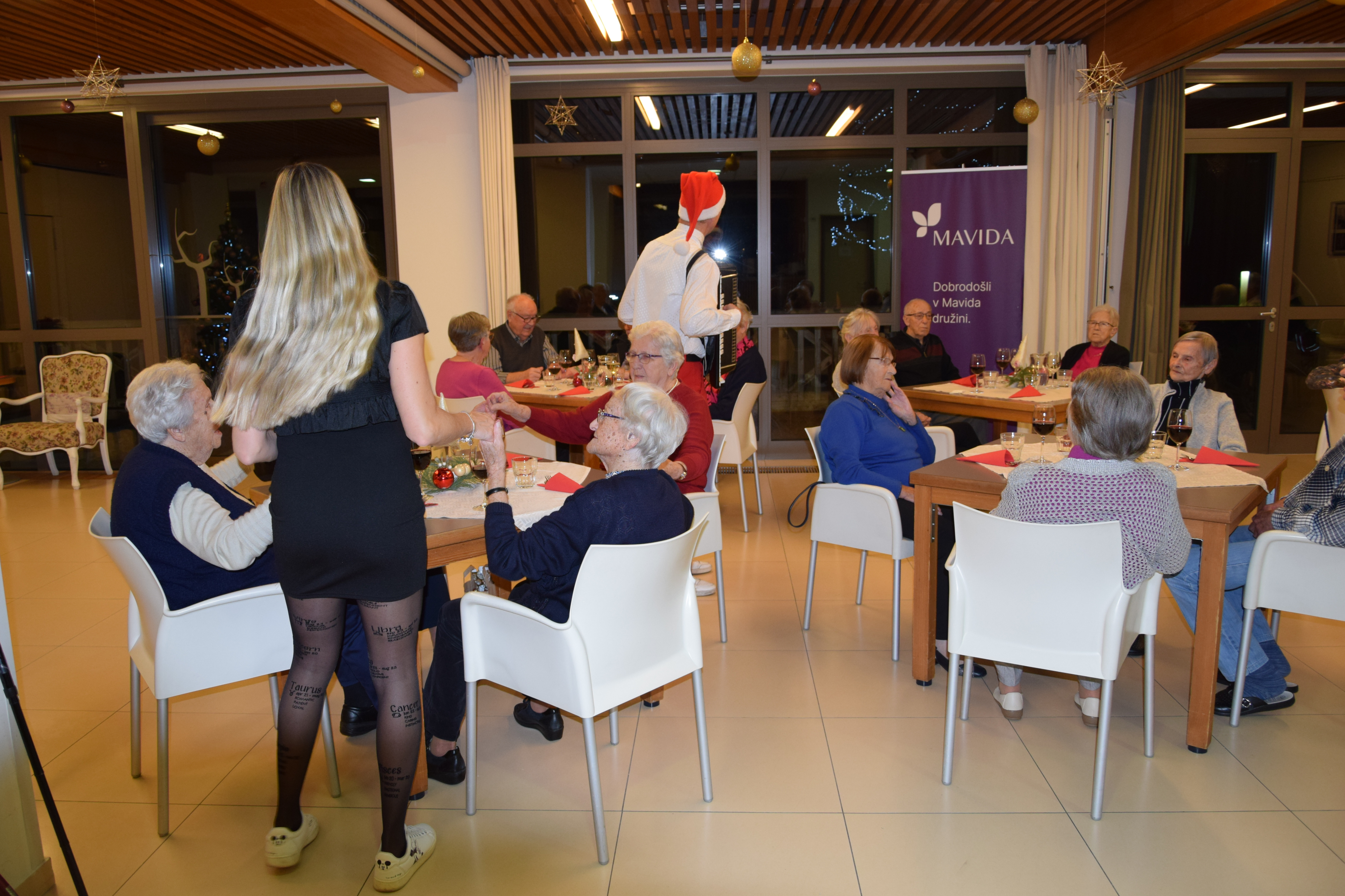 Novoletna zabava za stanovalce po skupinah