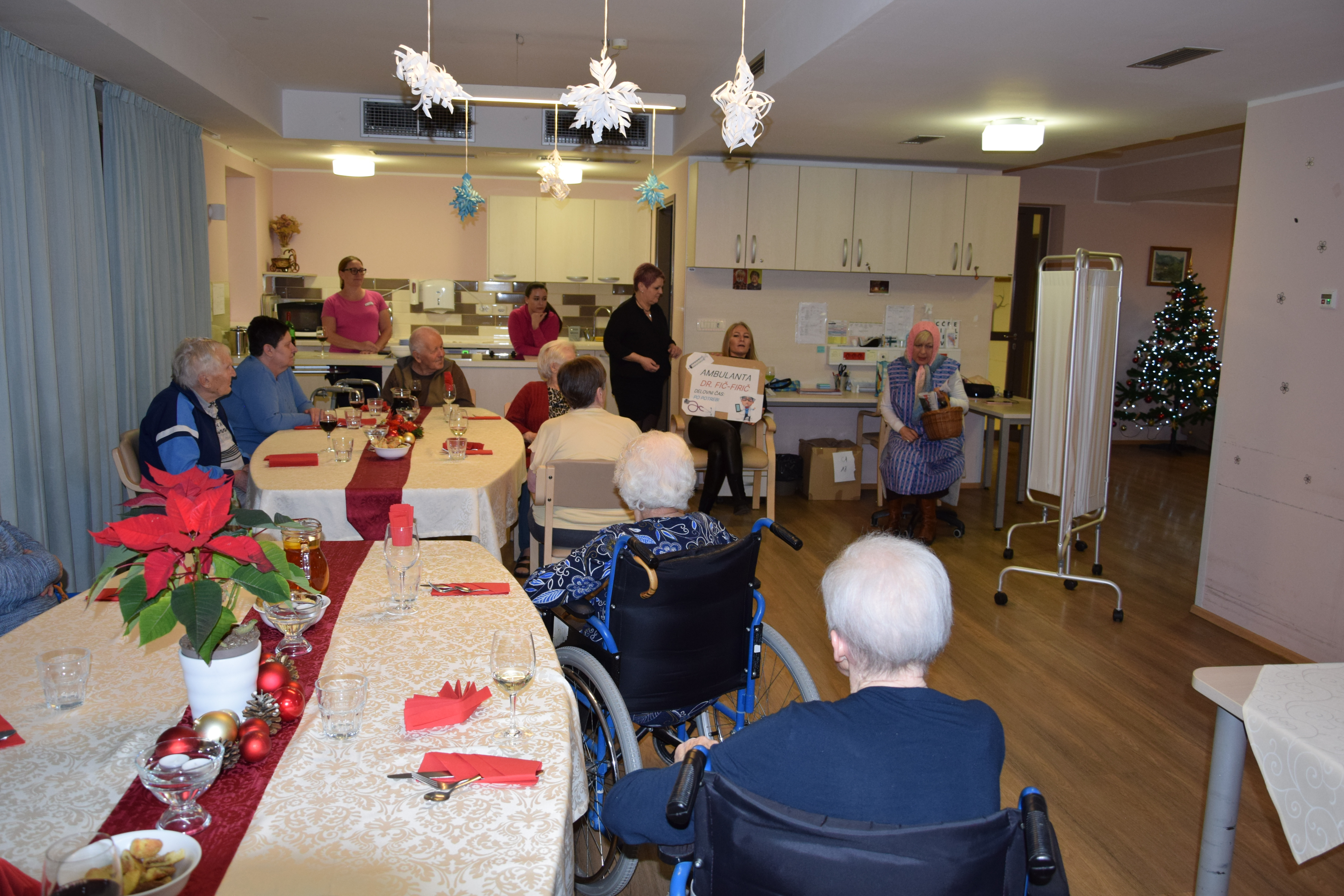 Novoletna zabava za stanovalce po skupinah