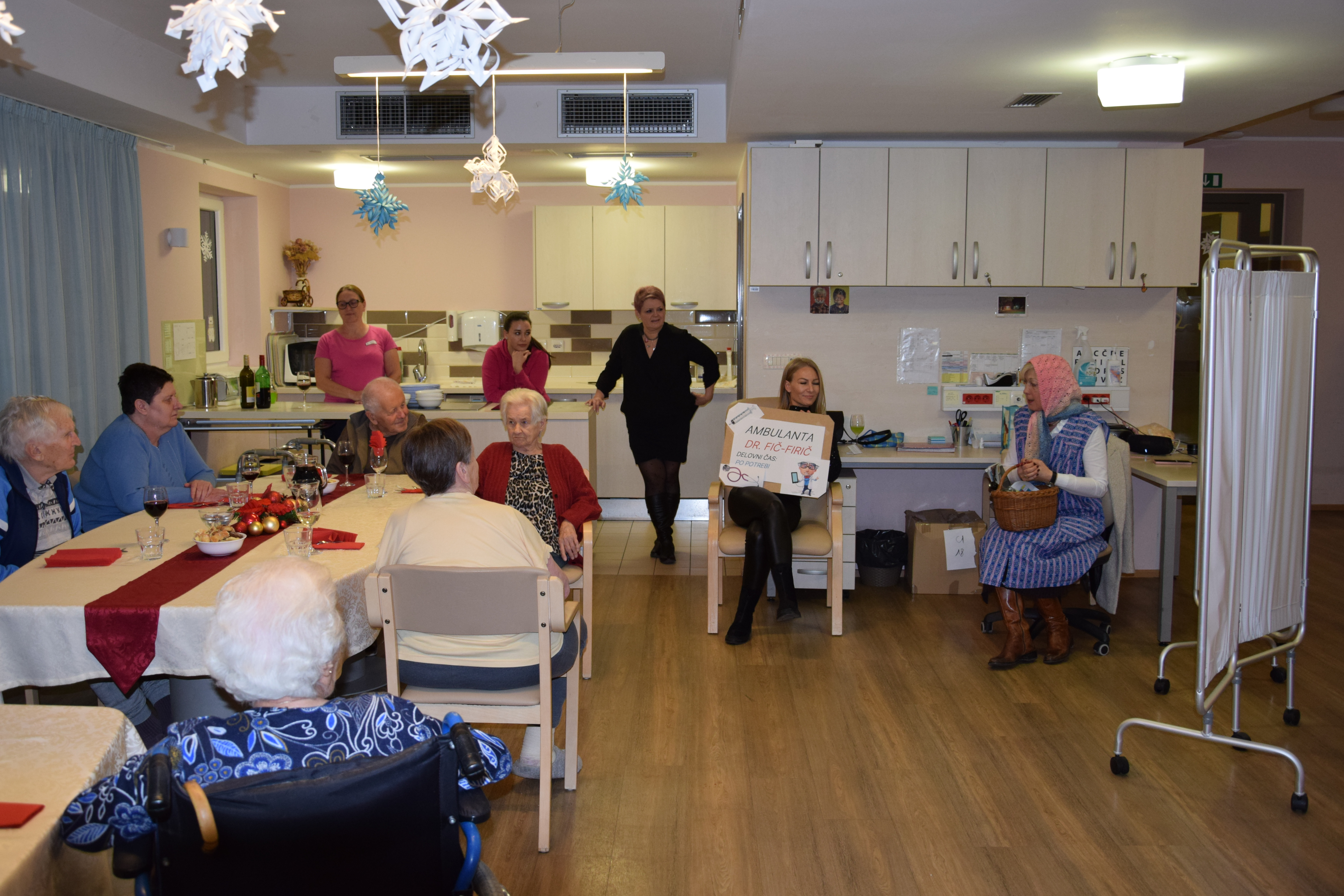 Novoletna zabava za stanovalce po skupinah