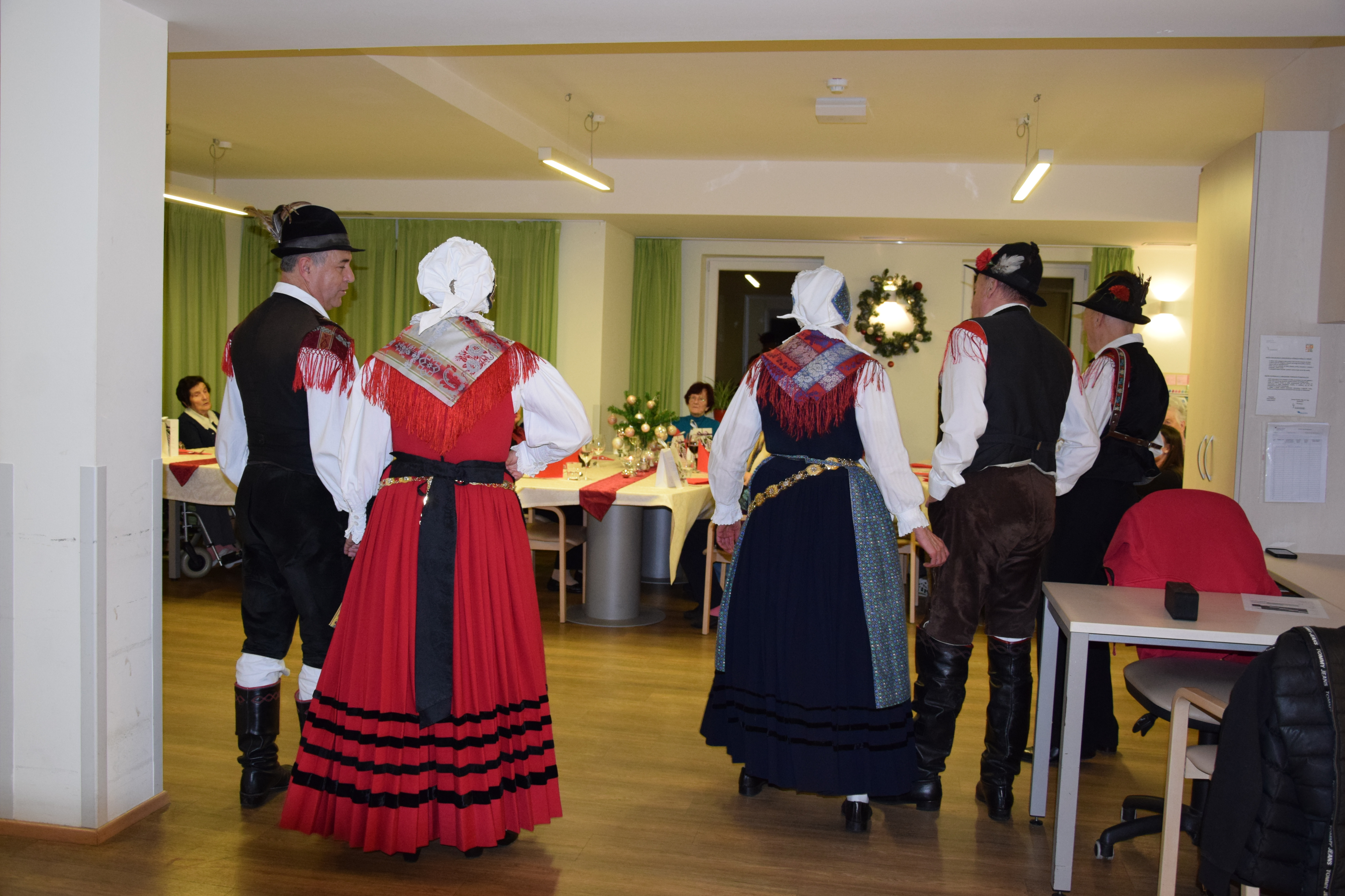 Novoletna zabava za stanovalce po skupinah