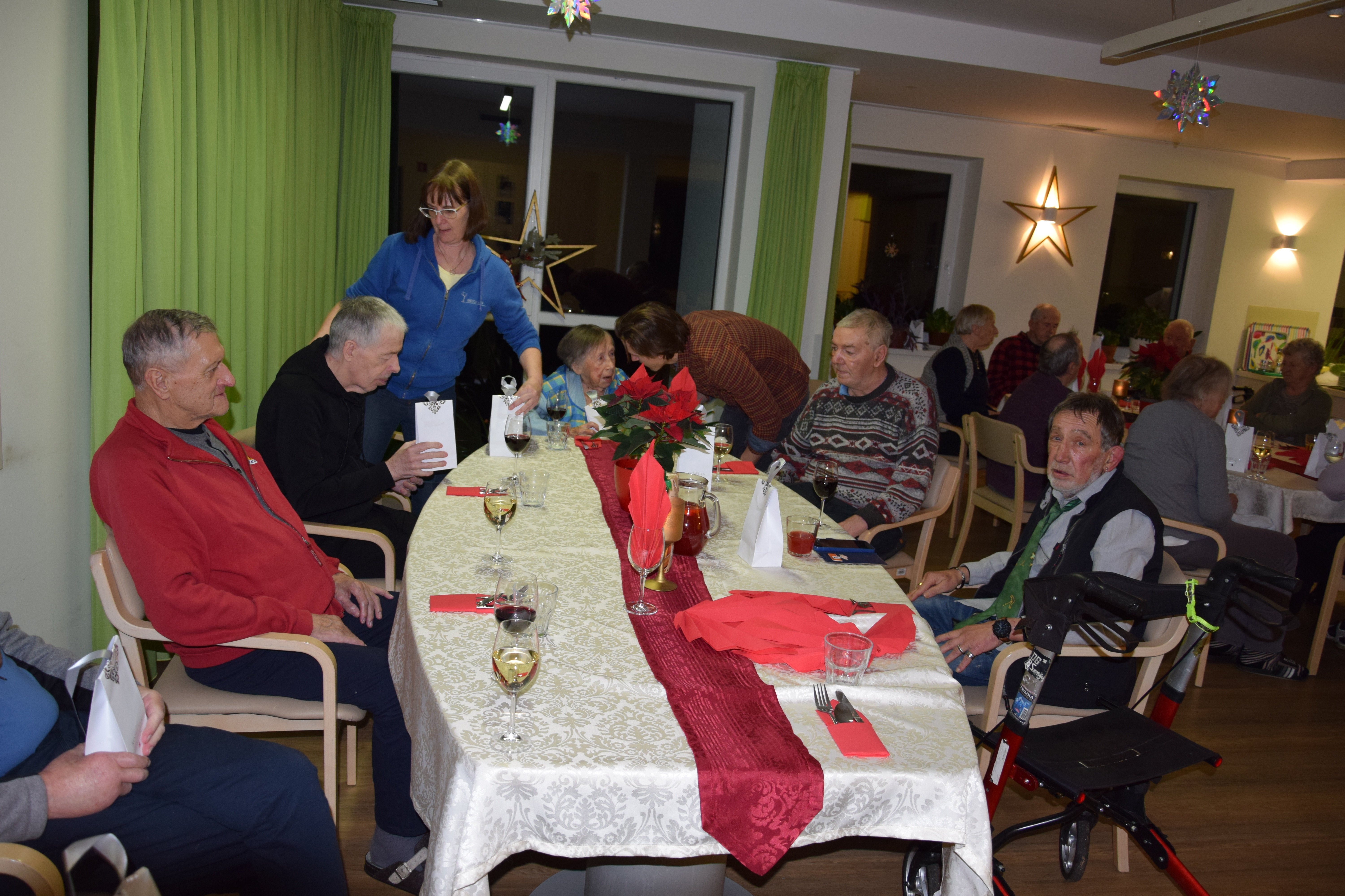 Novoletna zabava za stanovalce po skupinah