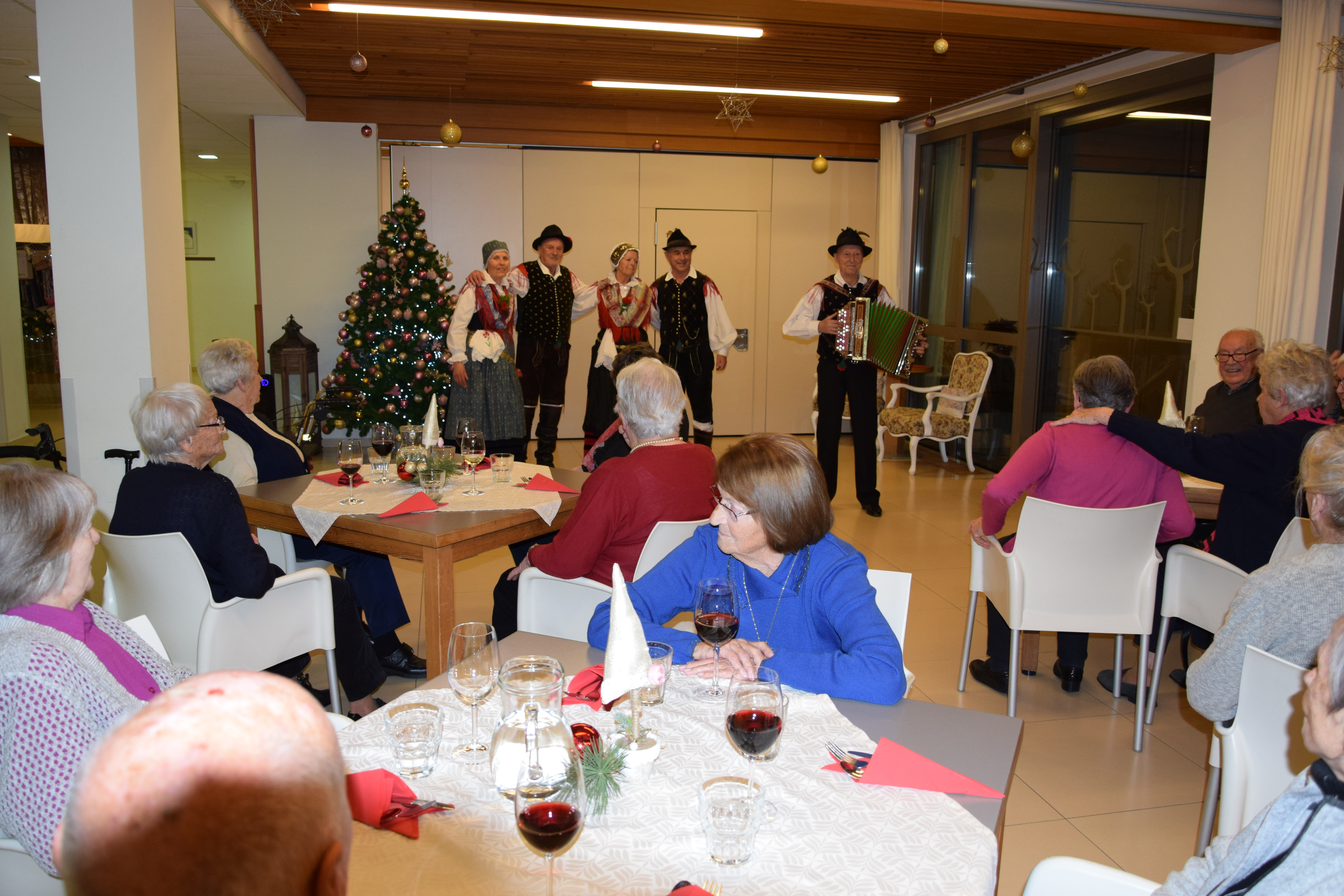 Novoletna zabava za stanovalce po skupinah