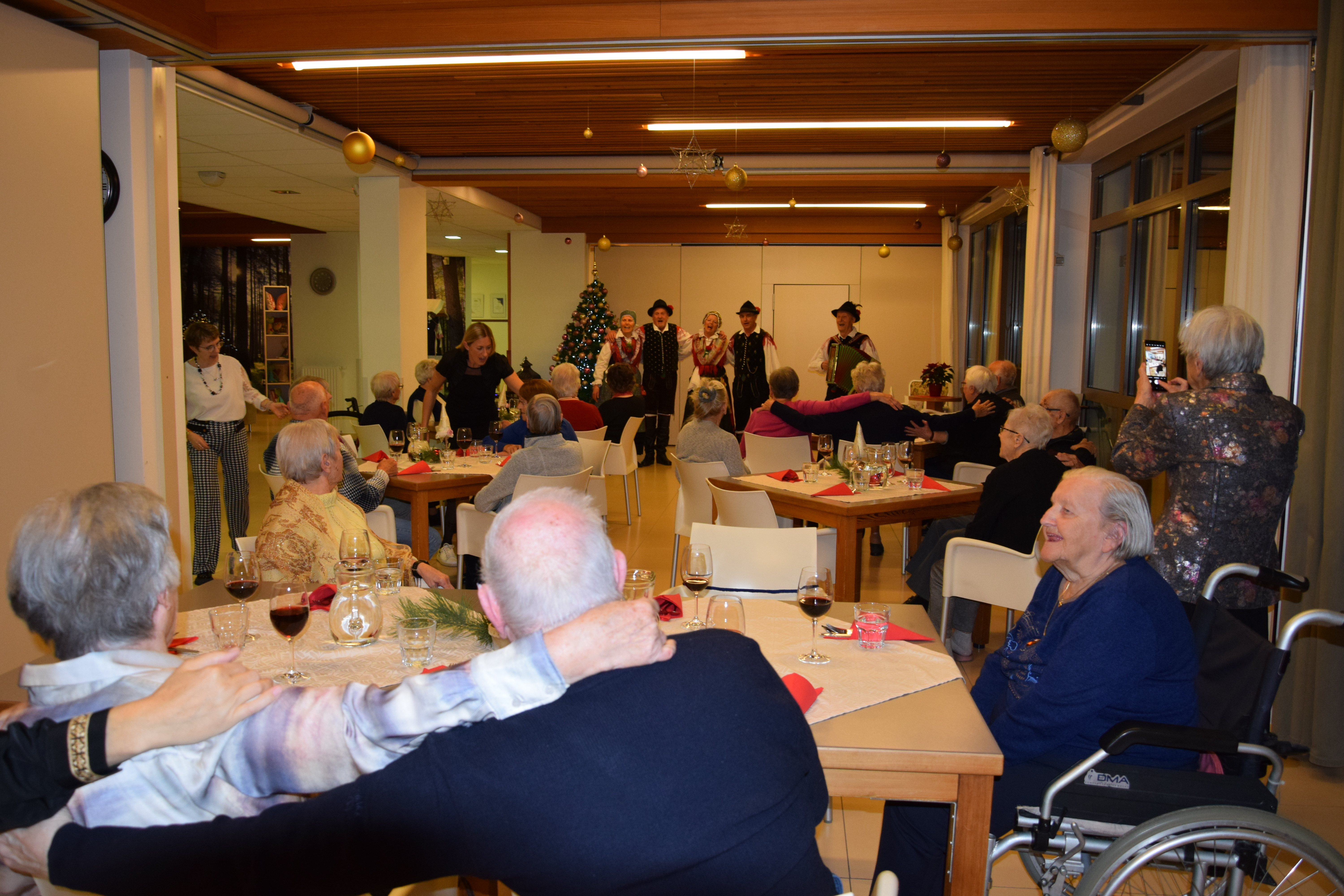 Novoletna zabava za stanovalce po skupinah