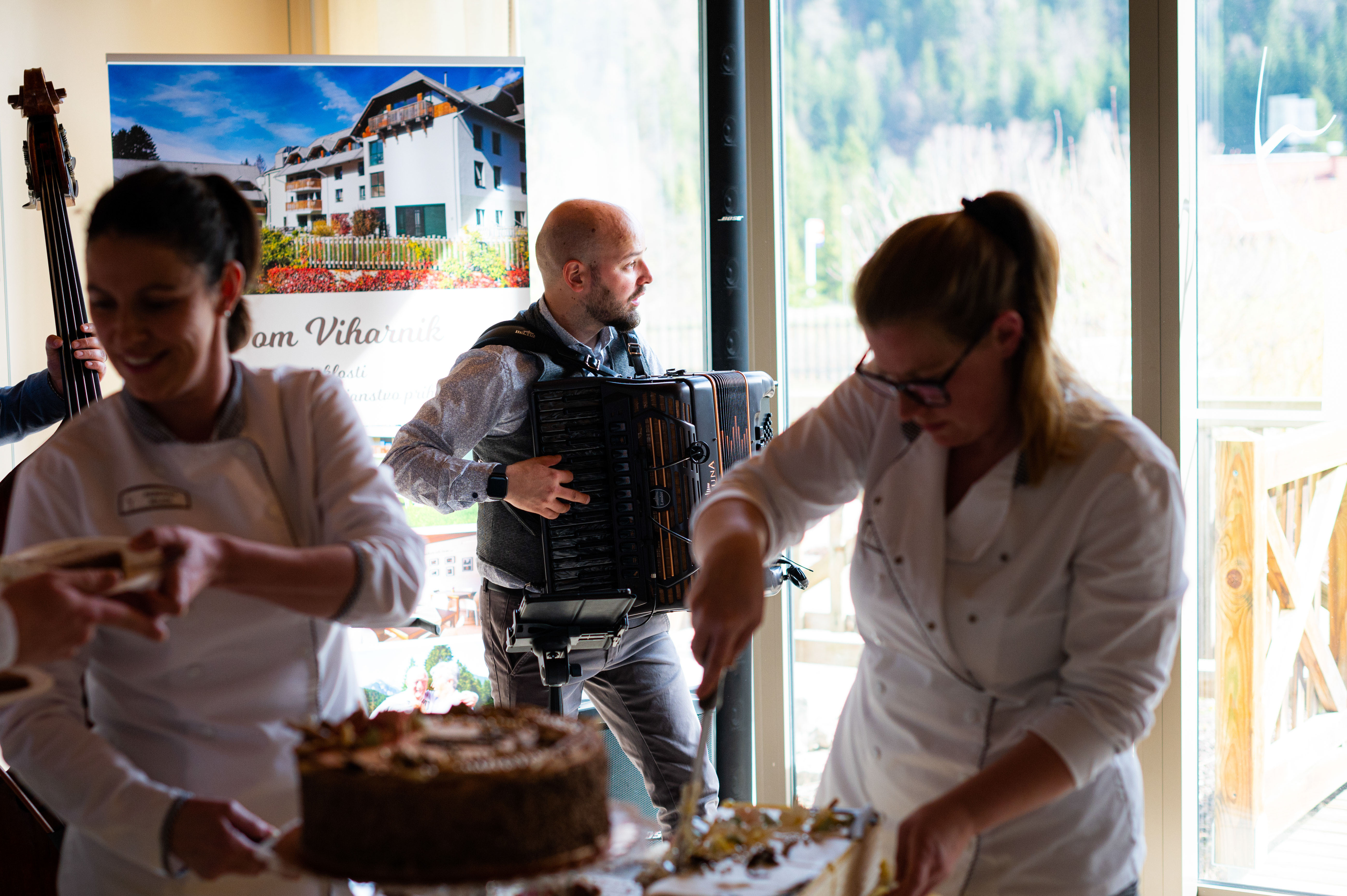 Ob praznovanju 10. obletnice doma Viharnik