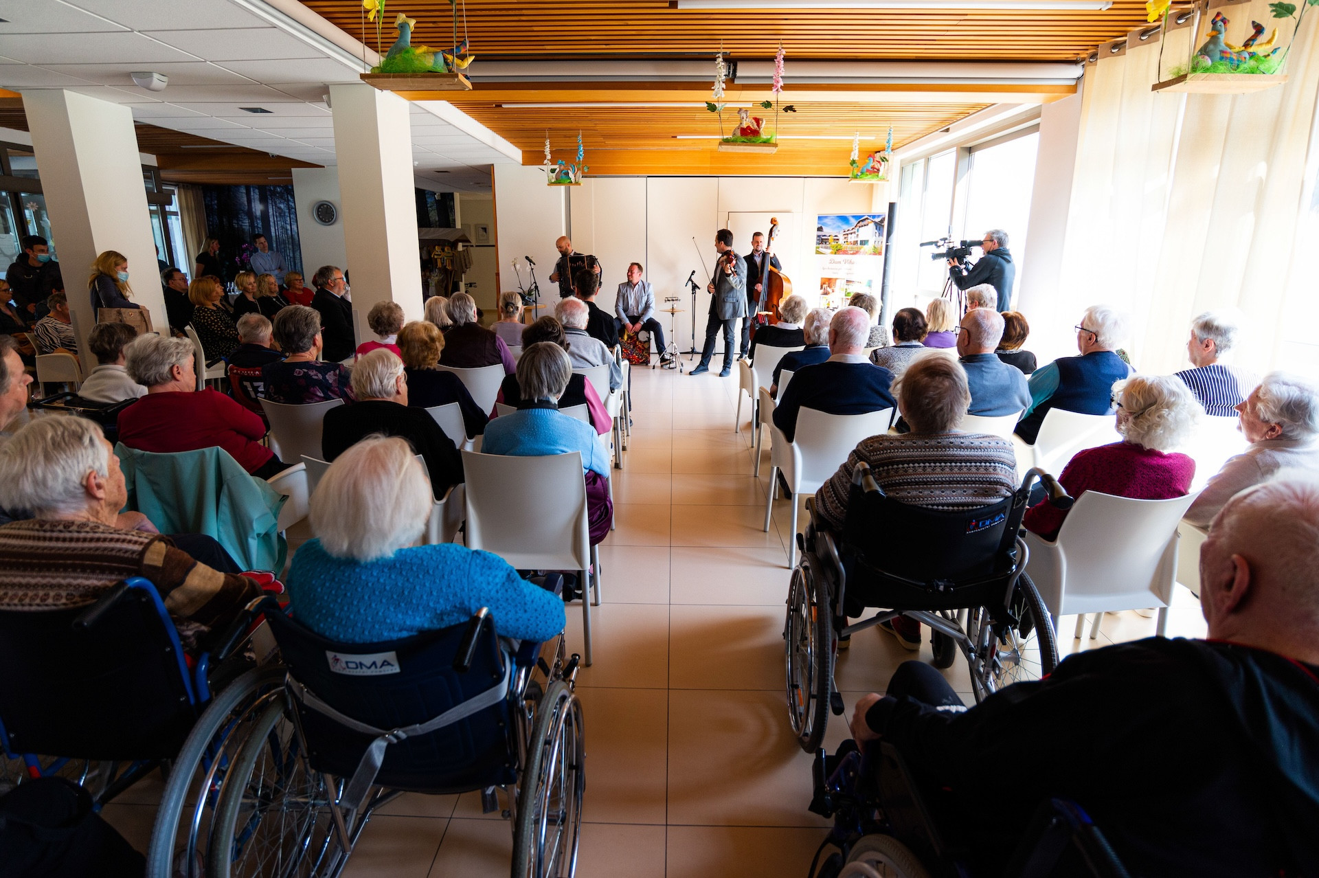 Ob praznovanju 10. obletnice doma Viharnik