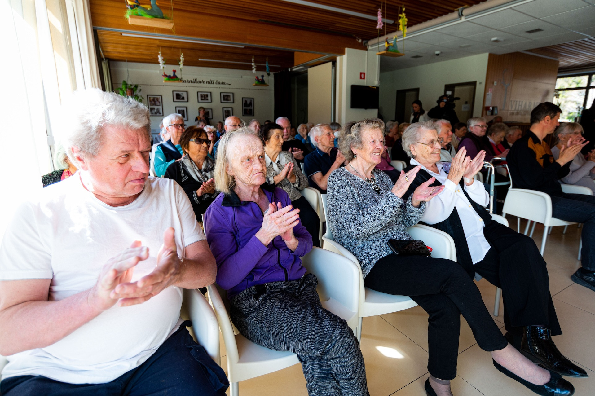 Ob praznovanju 10. obletnice doma Viharnik