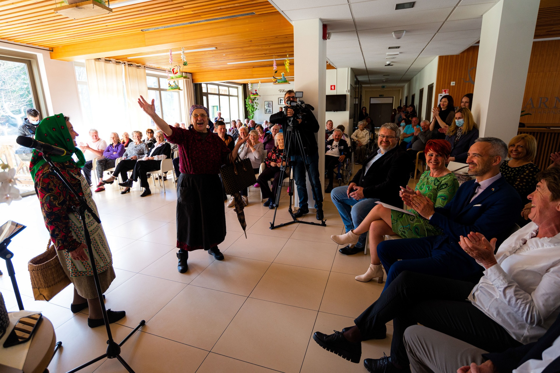 Ob praznovanju 10. obletnice doma Viharnik