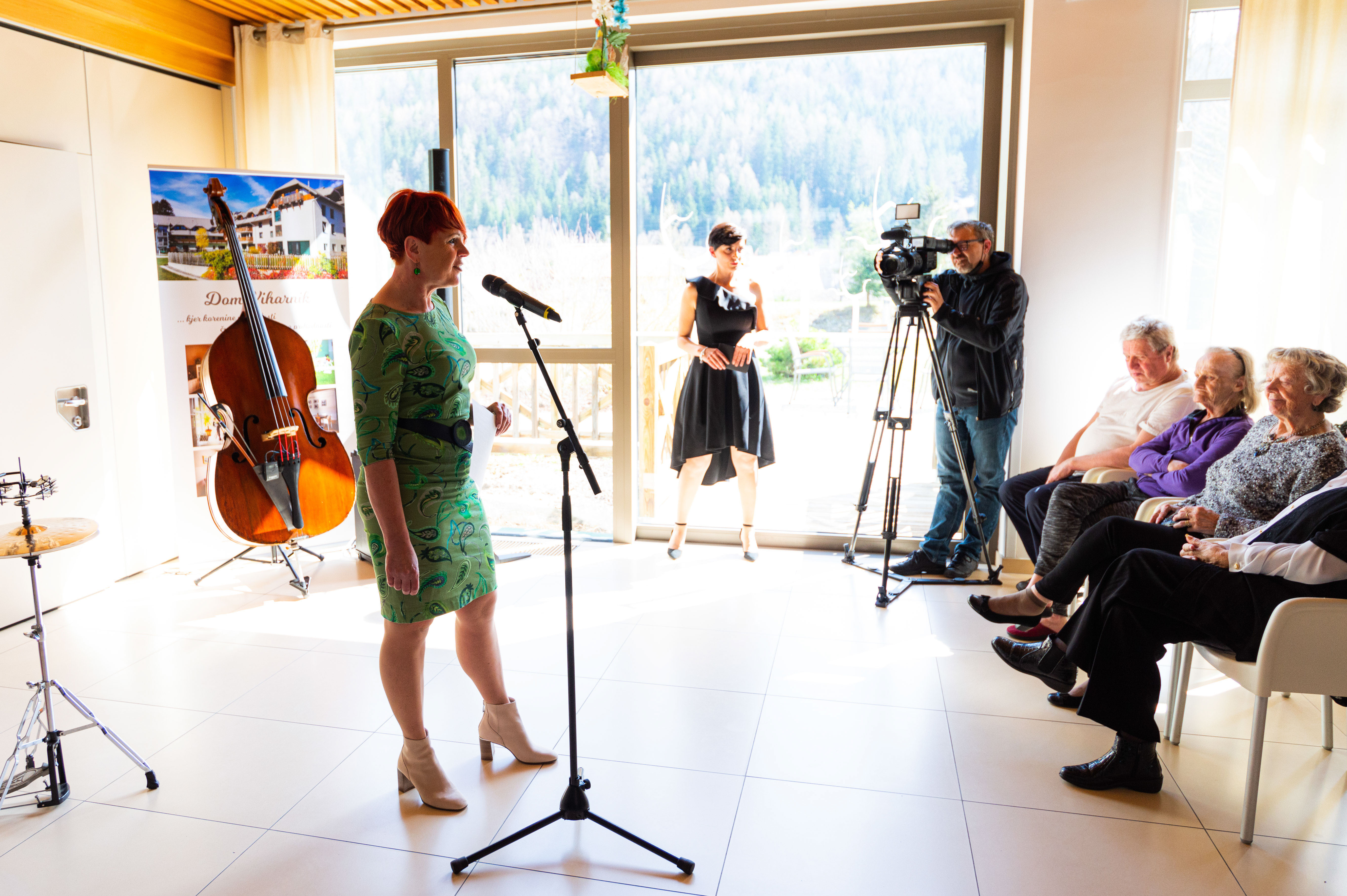 Ob praznovanju 10. obletnice doma Viharnik