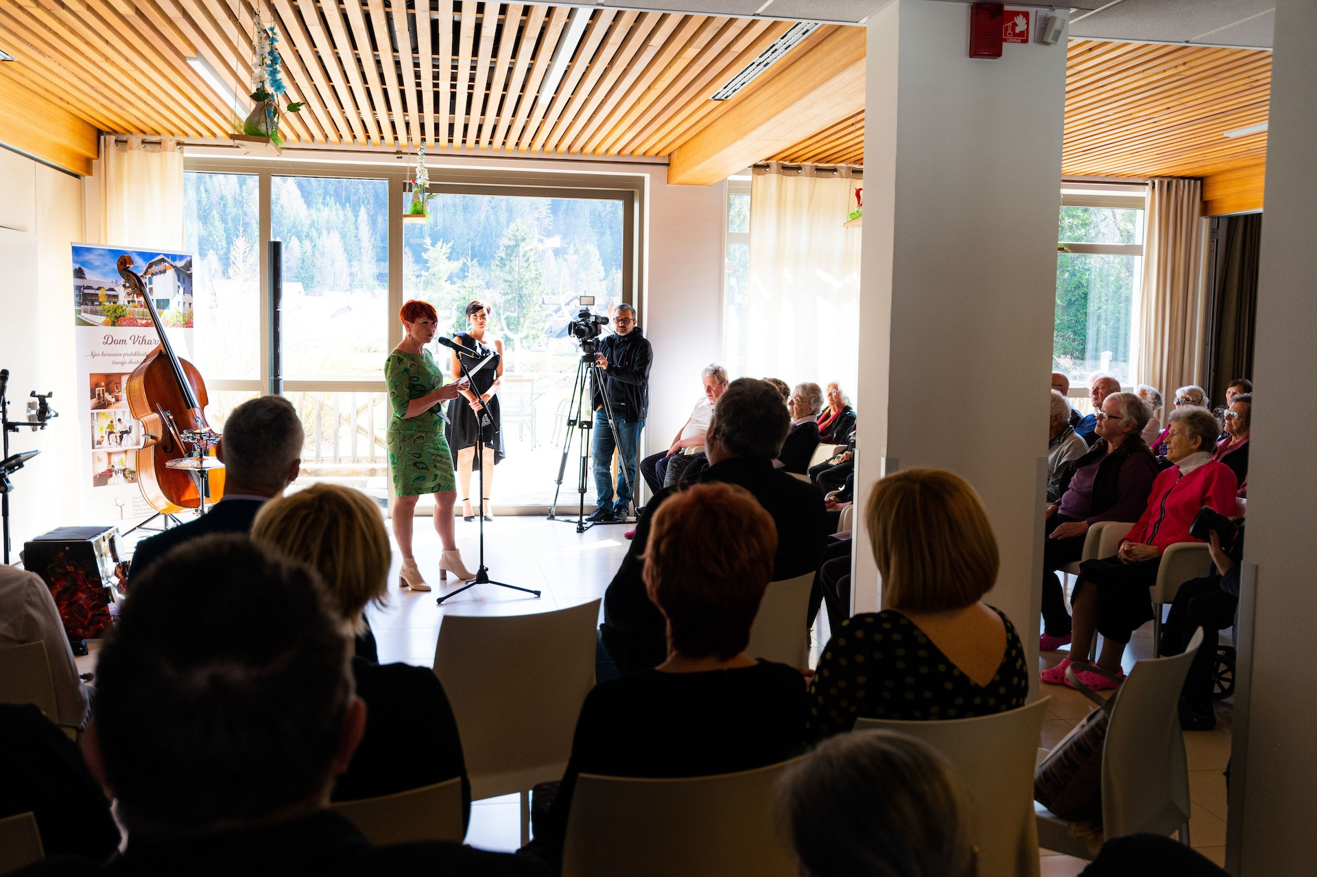 Ob praznovanju 10. obletnice doma Viharnik