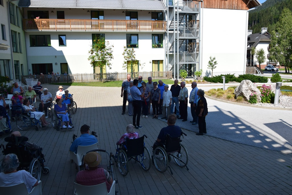 Ob zvokih Mešanega pevskega zbora Kranjska Gora