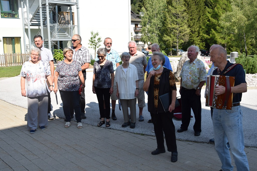 Ob zvokih Mešanega pevskega zbora Kranjska Gora