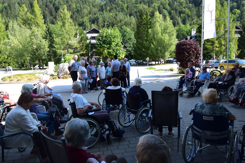 Ob zvokih Mešanega pevskega zbora Kranjska Gora