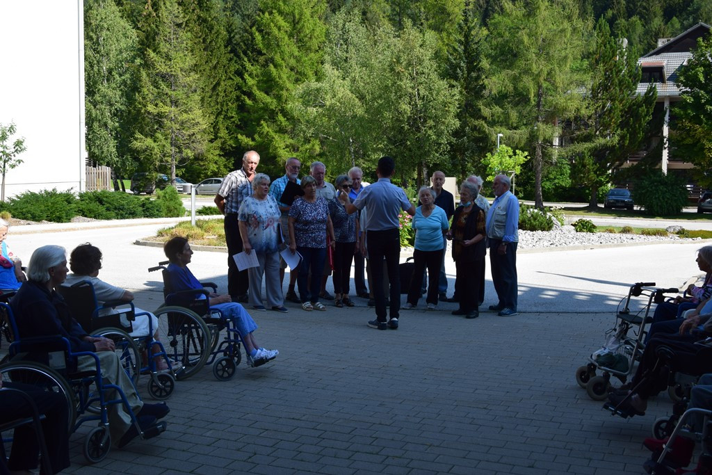 Ob zvokih Mešanega pevskega zbora Kranjska Gora