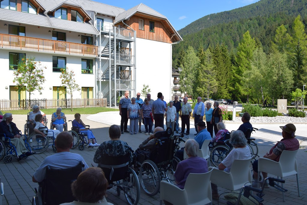 Ob zvokih Mešanega pevskega zbora Kranjska Gora