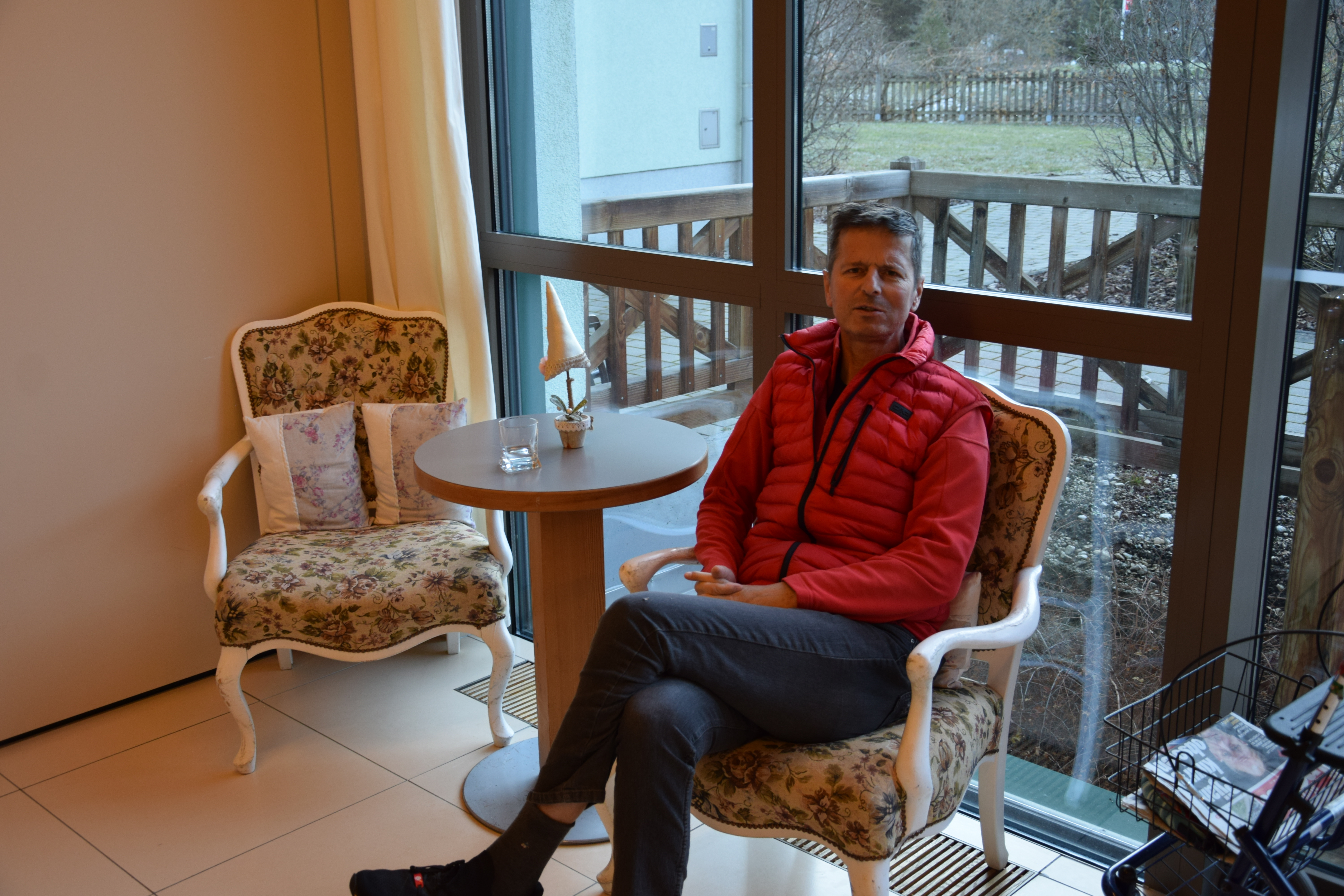 Obdarovanje društvo upokojencev Jesenice in rdeči križ območna enota Jesenice