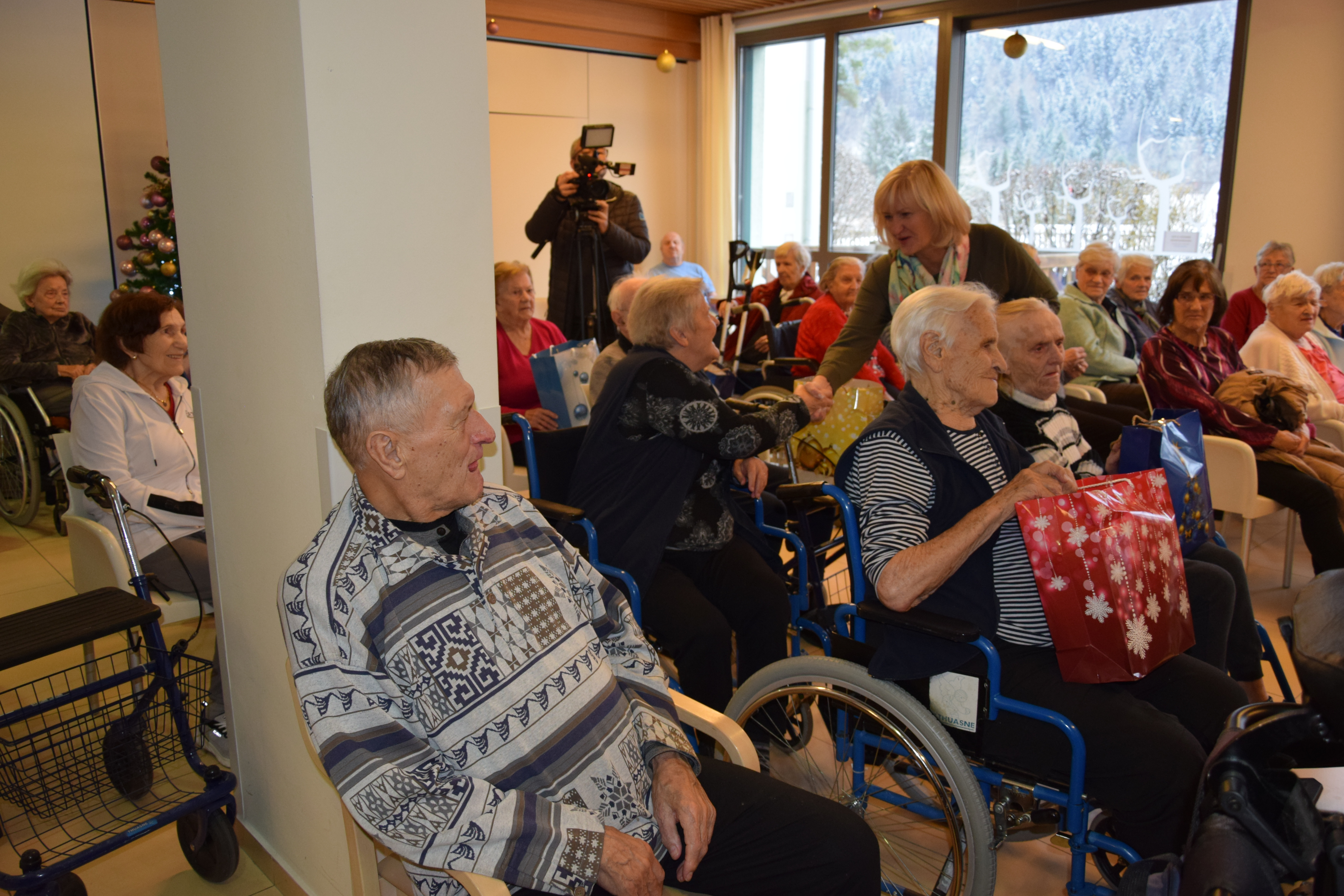 Obdarovanje in obisk  Županje občine Kranjska gora