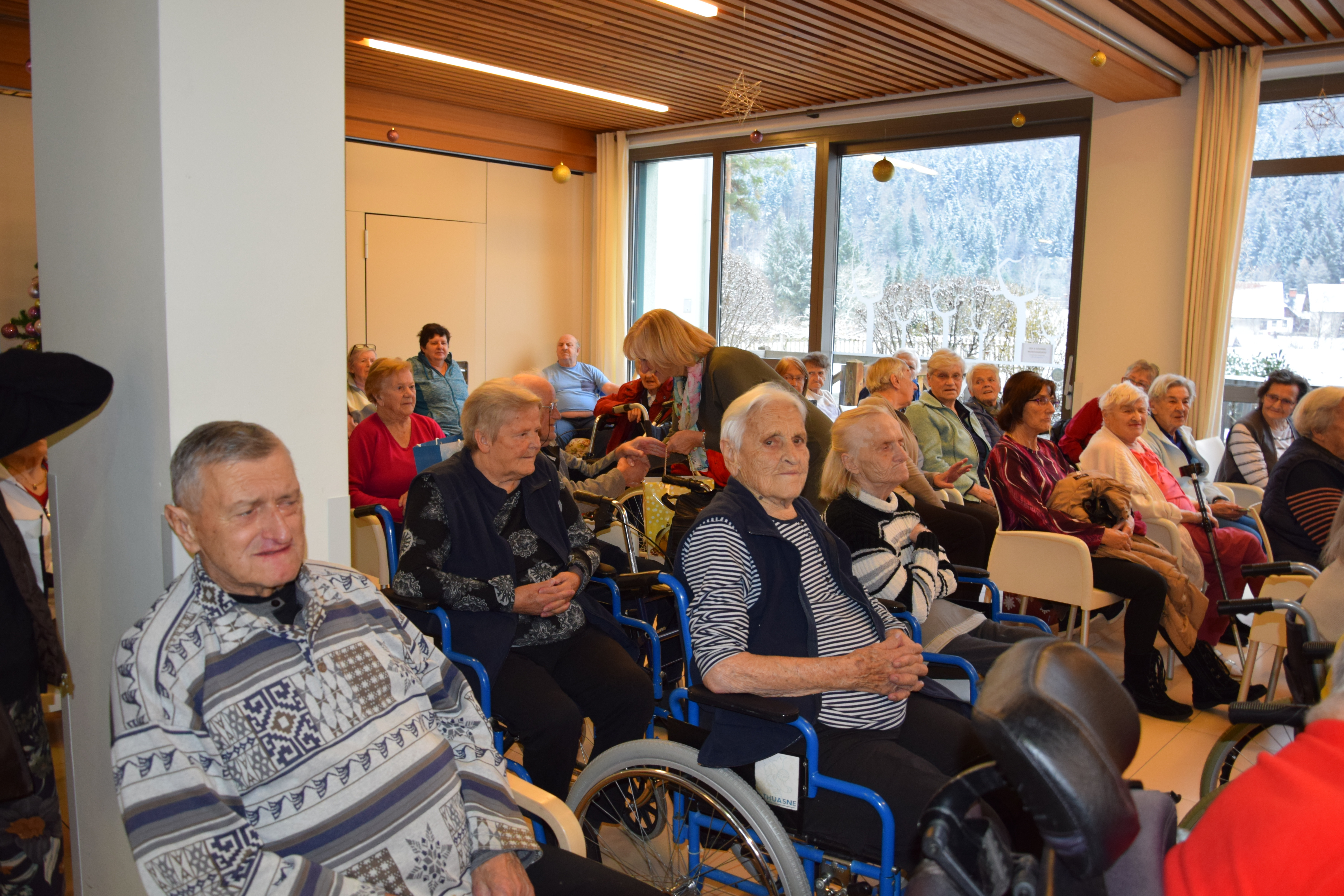 Obdarovanje in obisk  Županje občine Kranjska gora