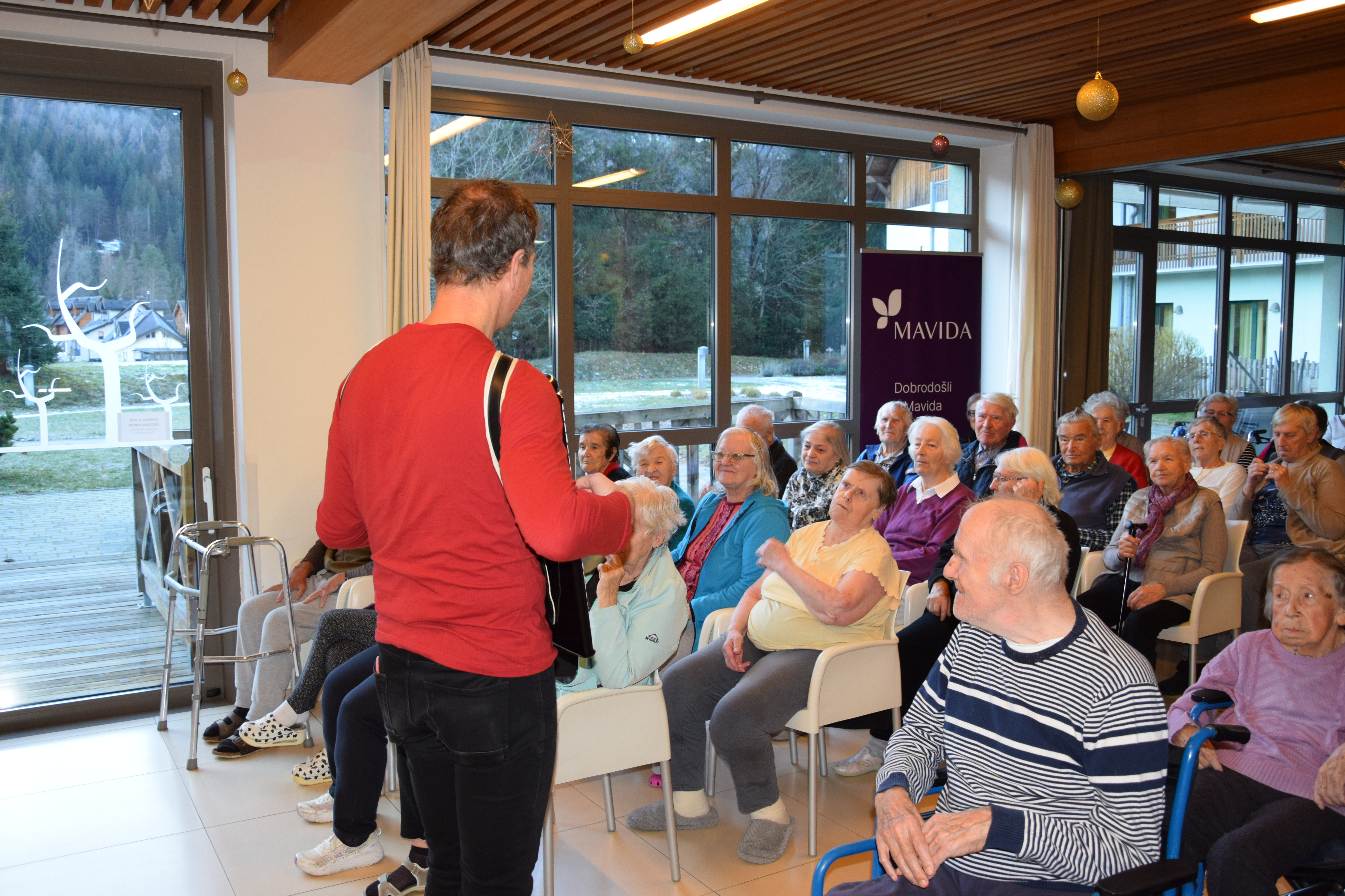 Obdarovanje stanovalcev iz občine Jesenice