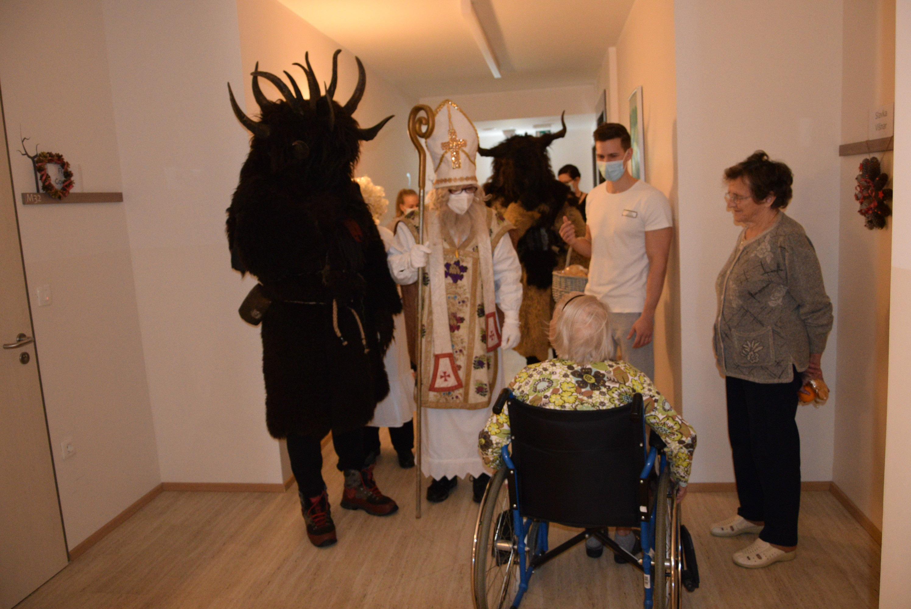 Obiskal nas je sveti Miklavž