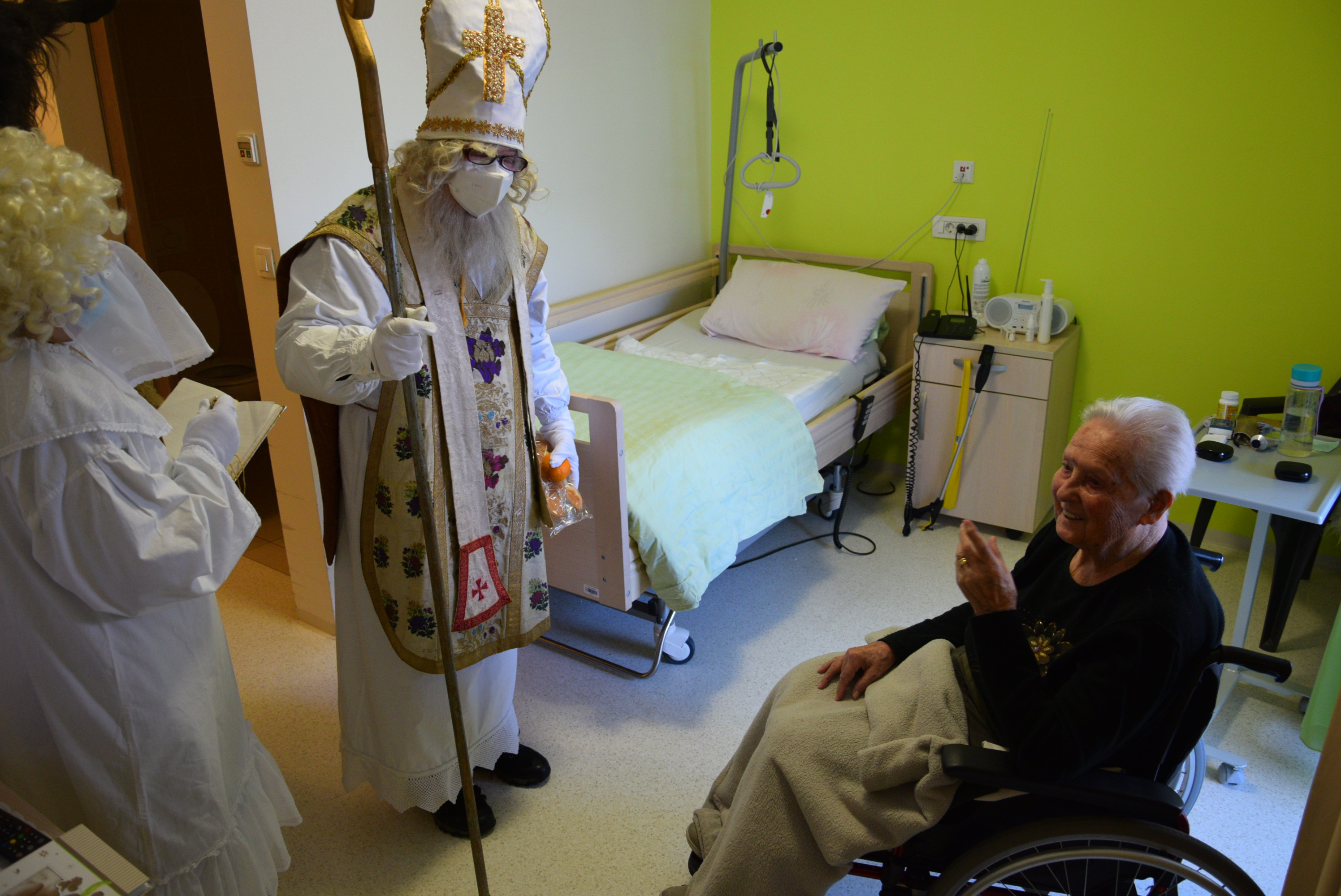 Obiskal nas je sveti Miklavž