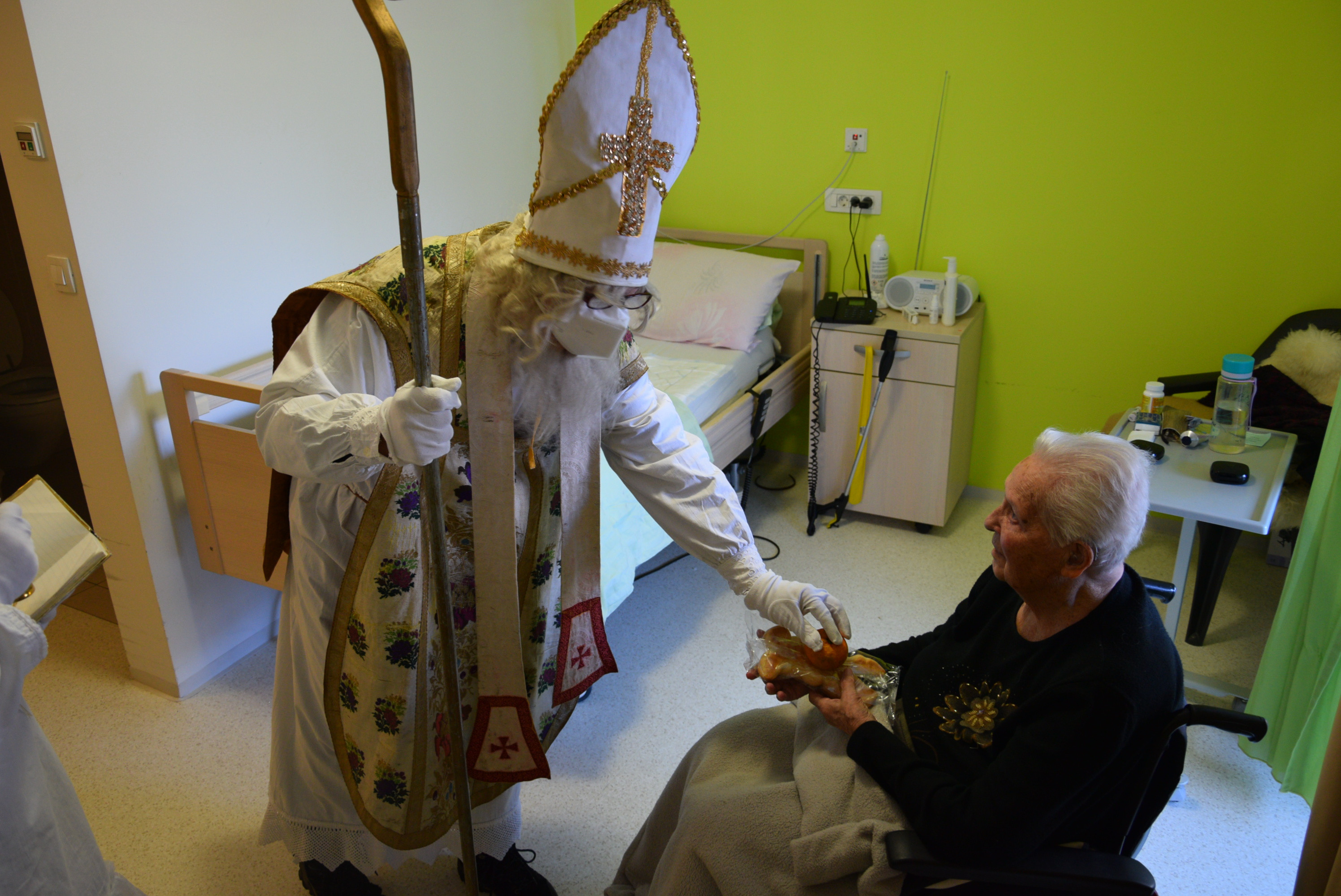 Obiskal nas je sveti Miklavž