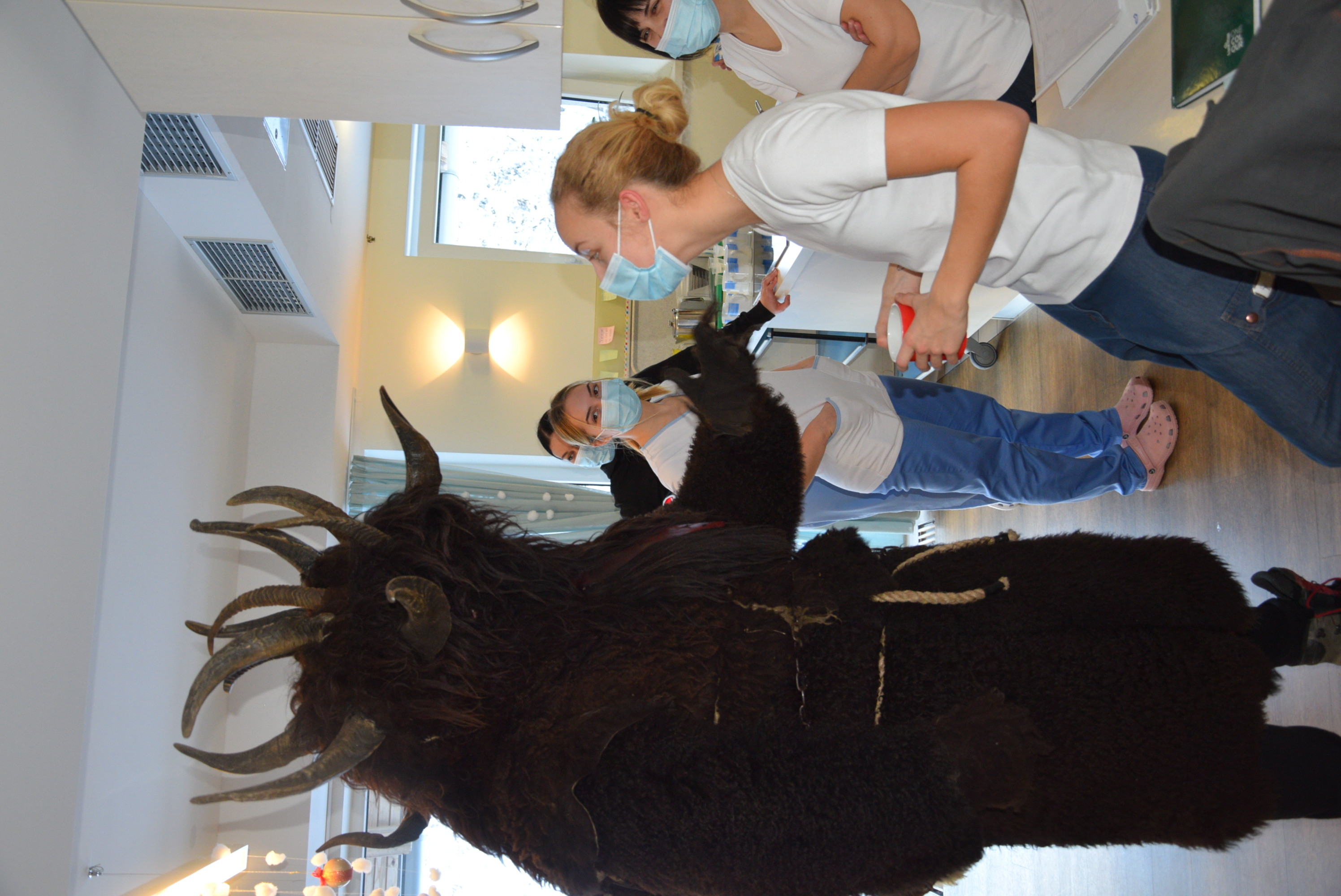 Obiskal nas je sveti Miklavž