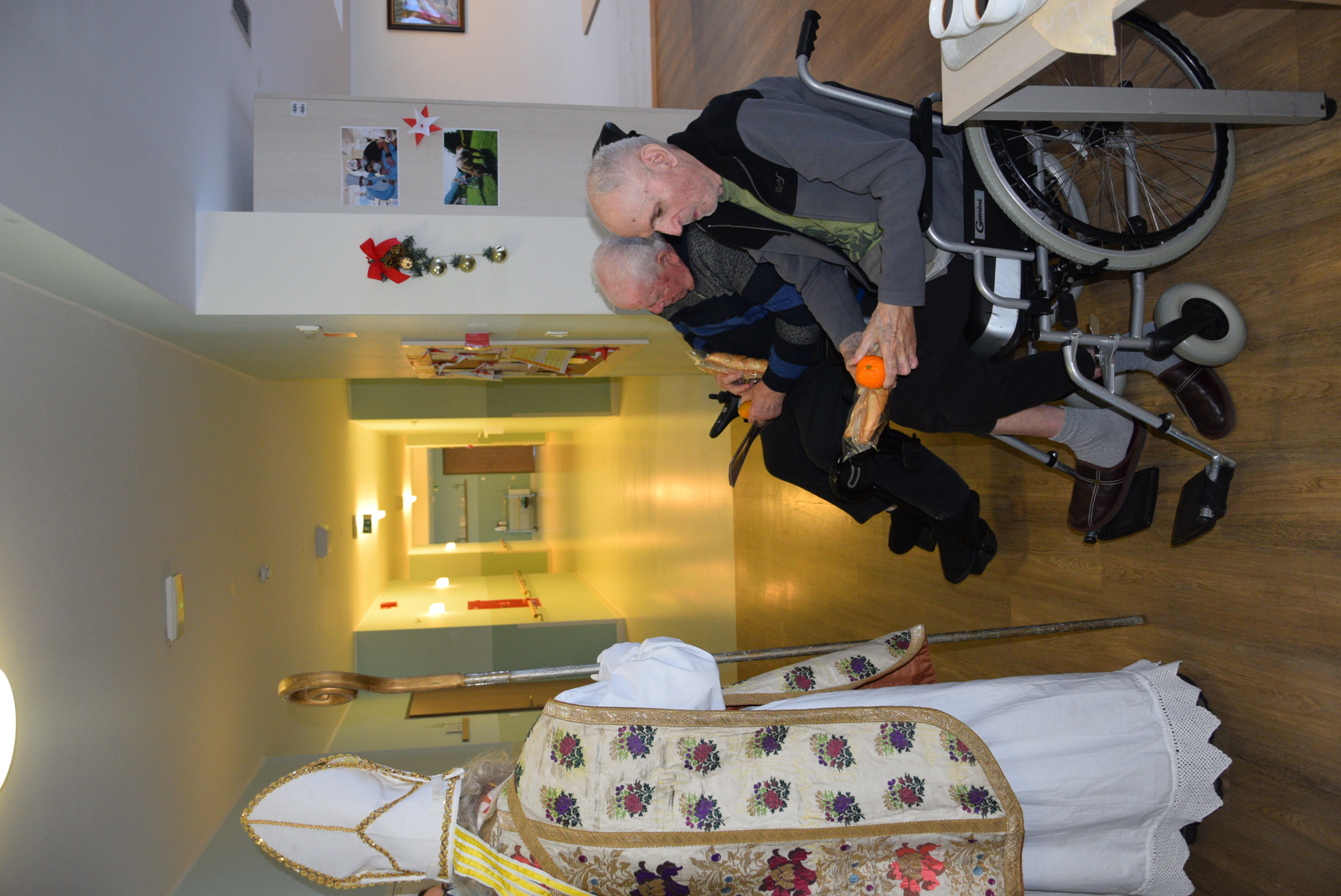 Obiskal nas je sveti Miklavž