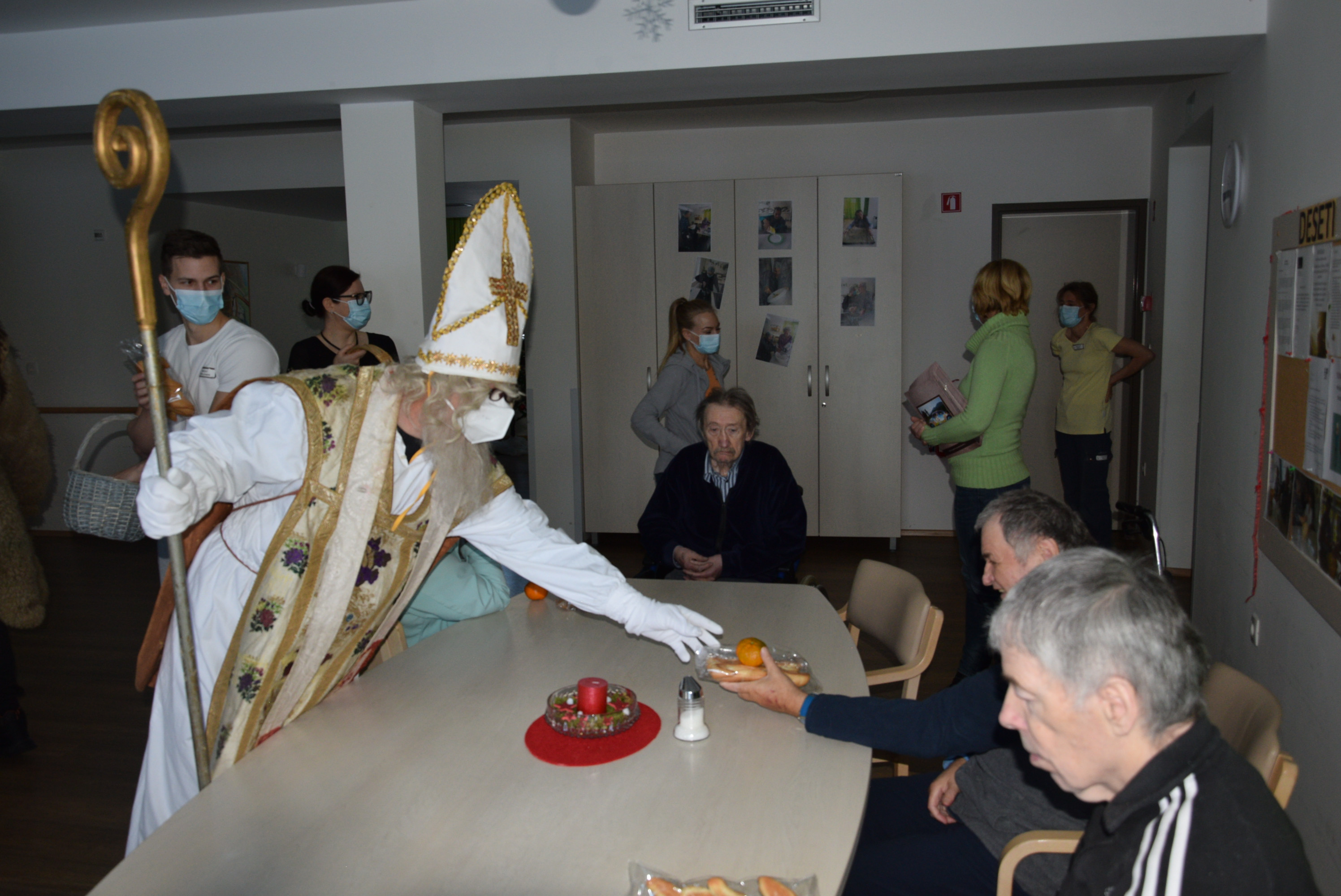 Obiskal nas je sveti Miklavž