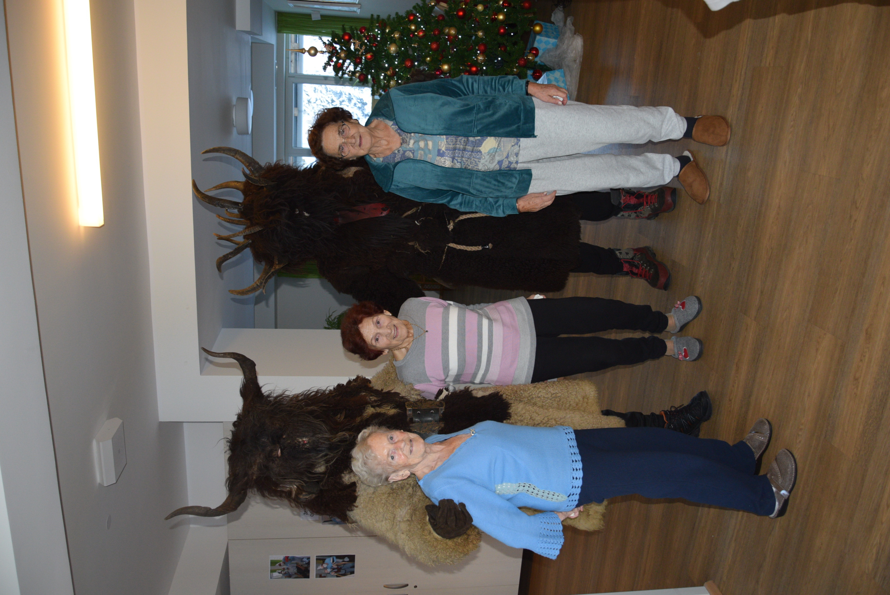 Obiskal nas je sveti Miklavž