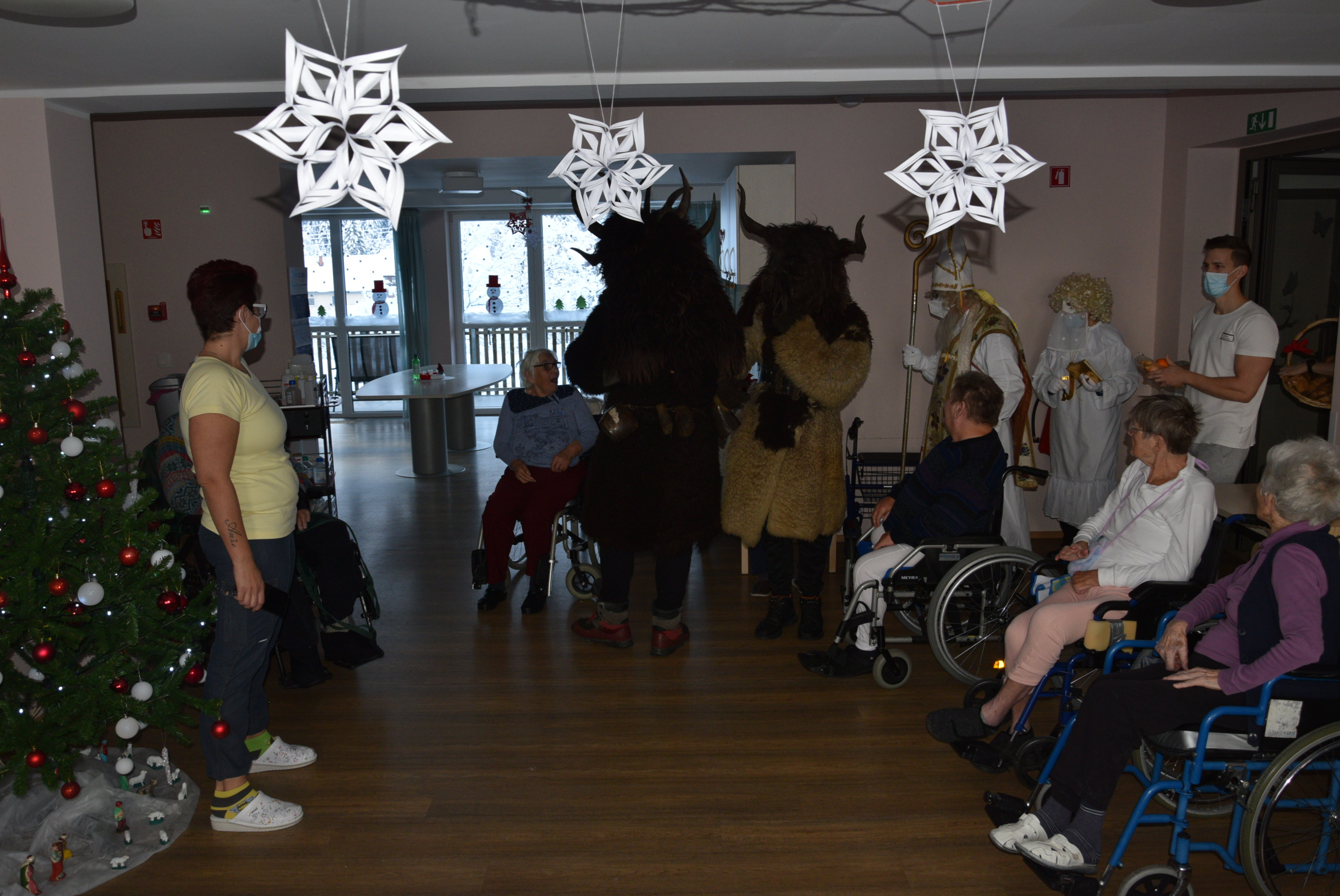 Obiskal nas je sveti Miklavž