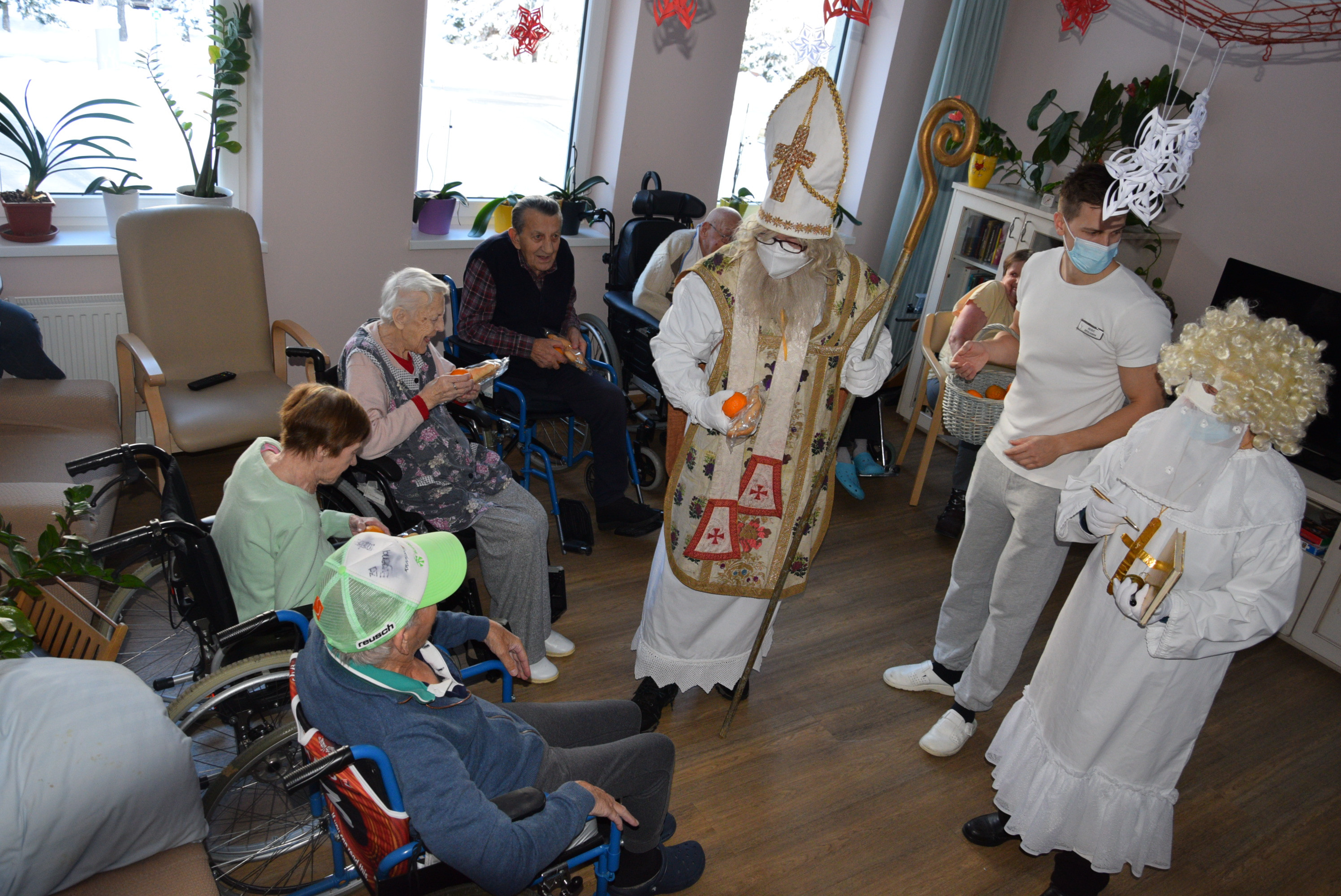 Obiskal nas je sveti Miklavž