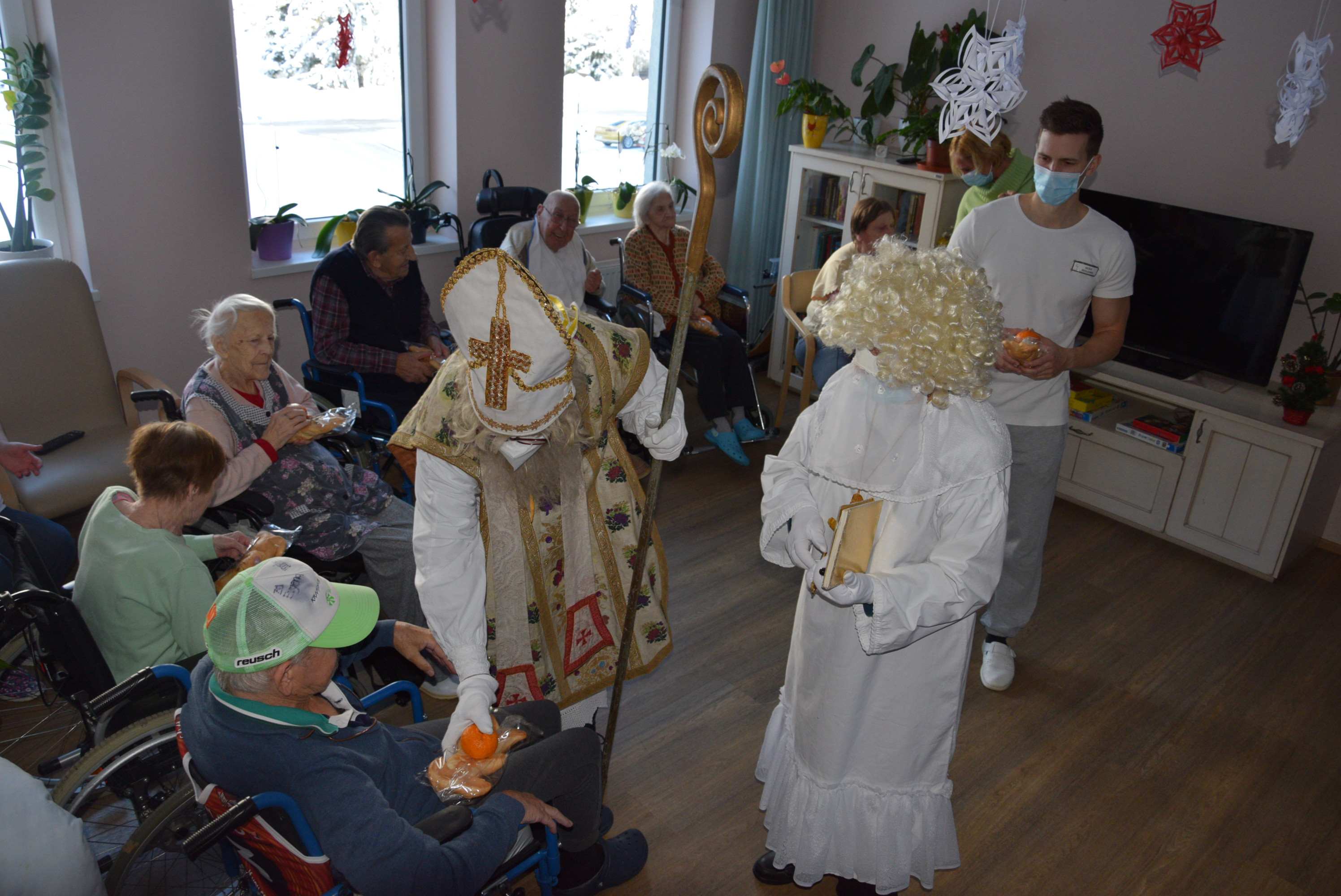 Obiskal nas je sveti Miklavž