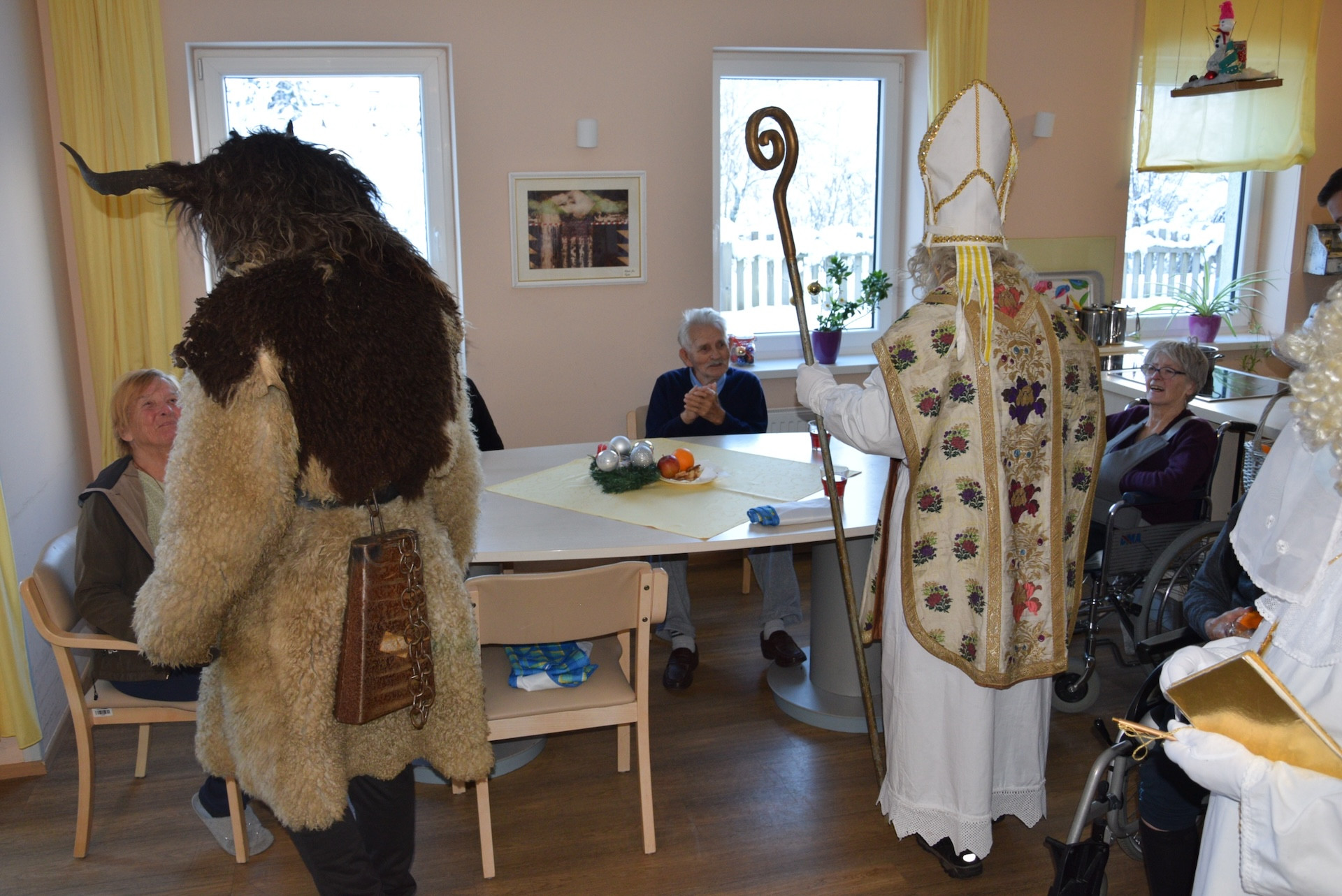 Obiskal nas je sveti Miklavž