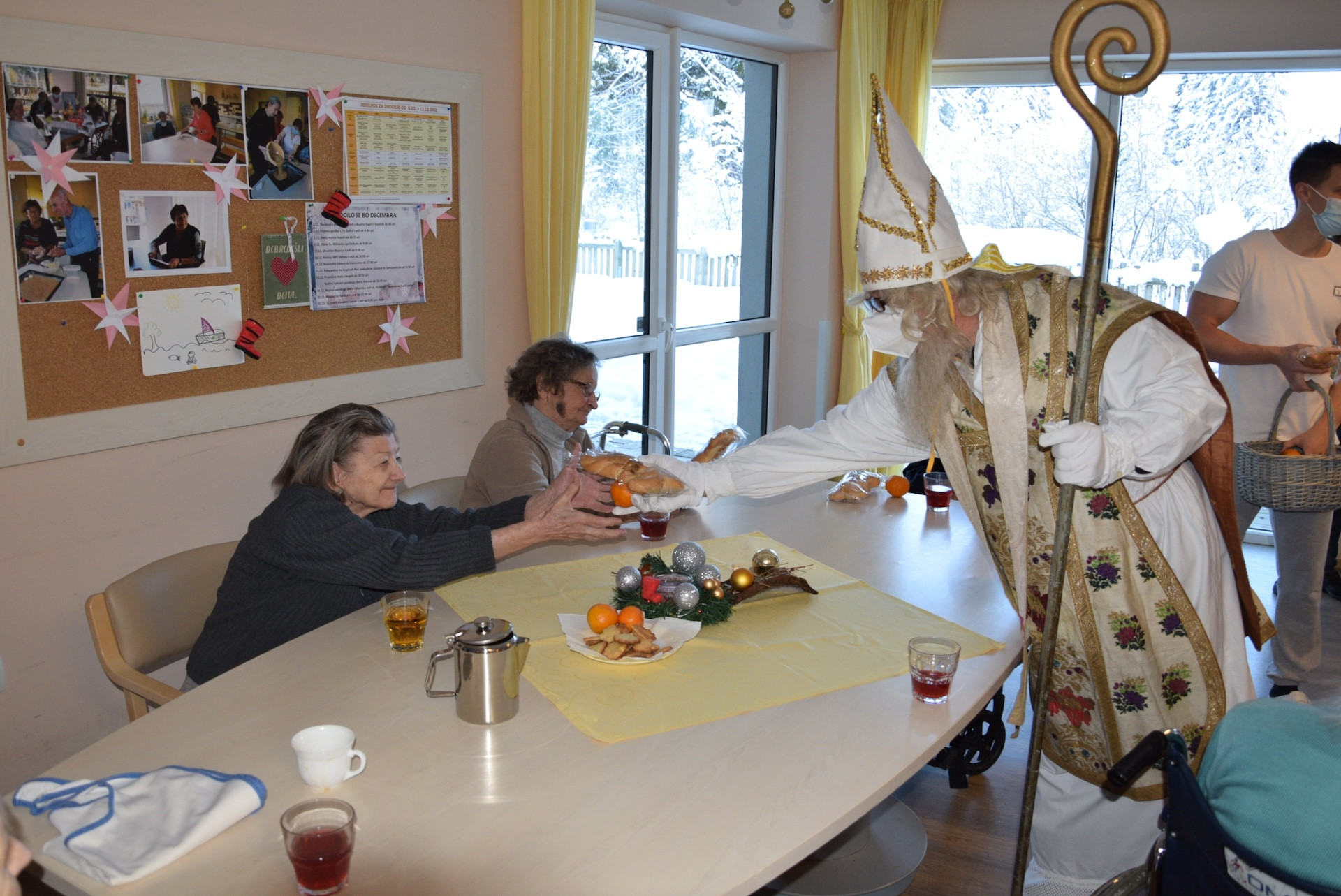 Obiskal nas je sveti Miklavž