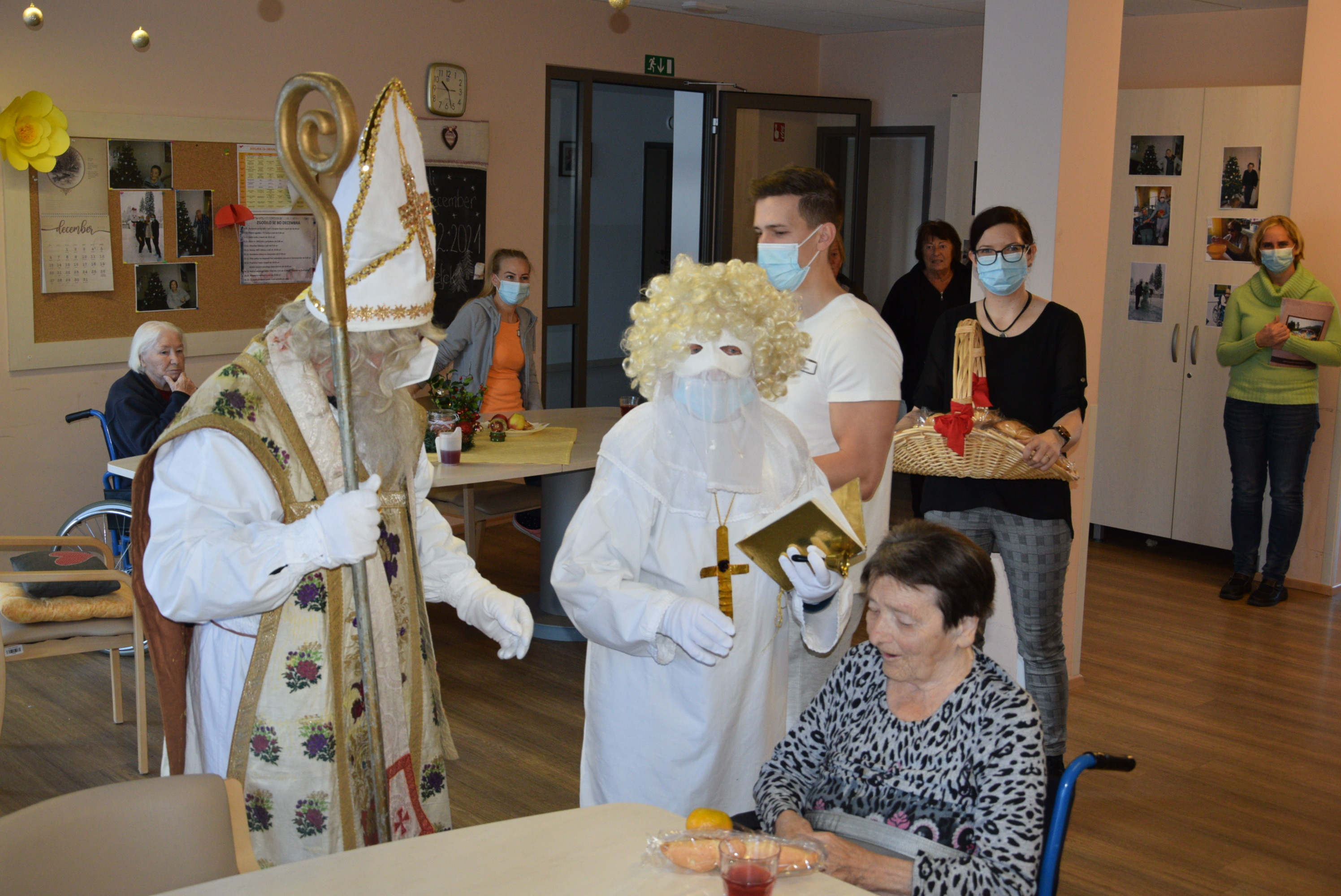 Obiskal nas je sveti Miklavž