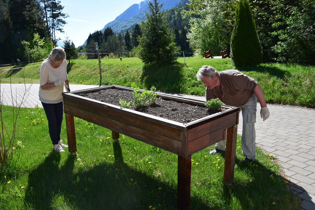 Osvežitev Garklca za novo zeliščno zasaditev
