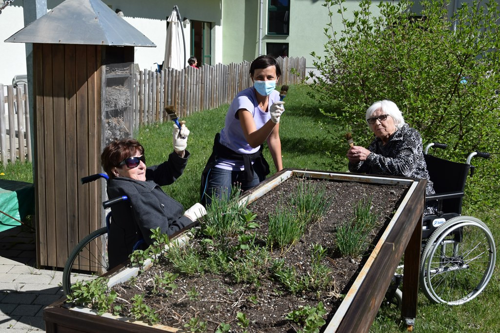 Osvežitev Garklca za novo zeliščno zasaditev