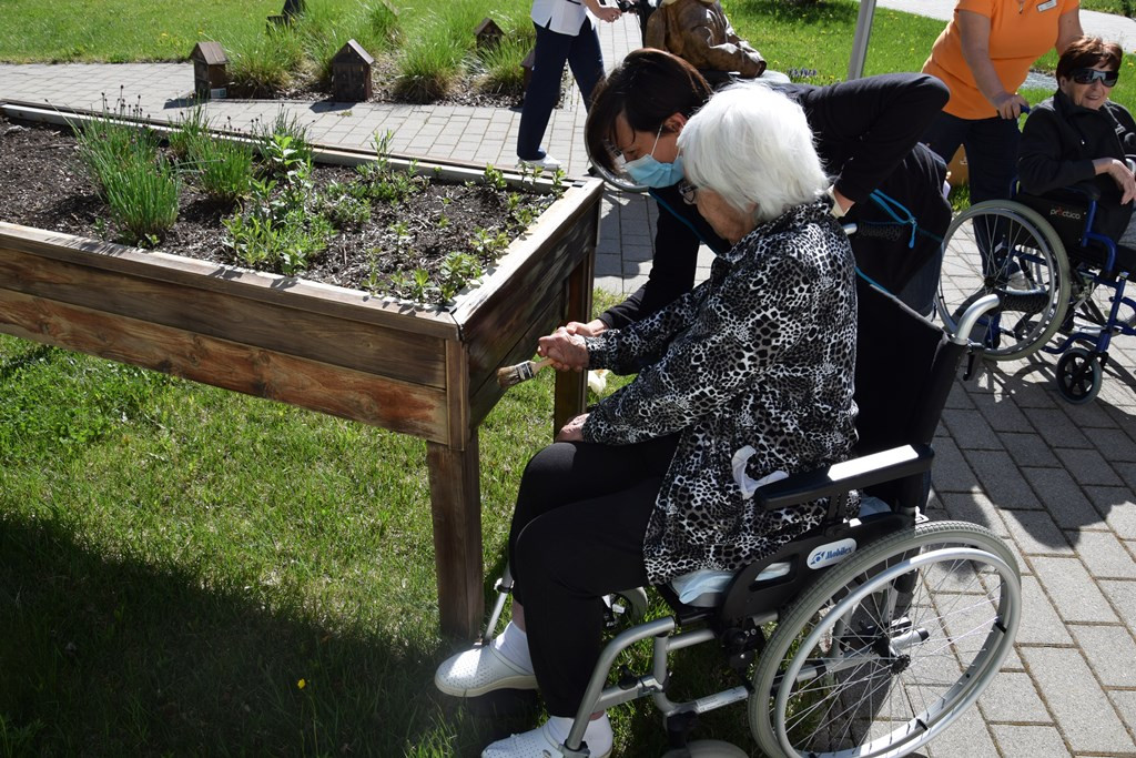 Osvežitev Garklca za novo zeliščno zasaditev