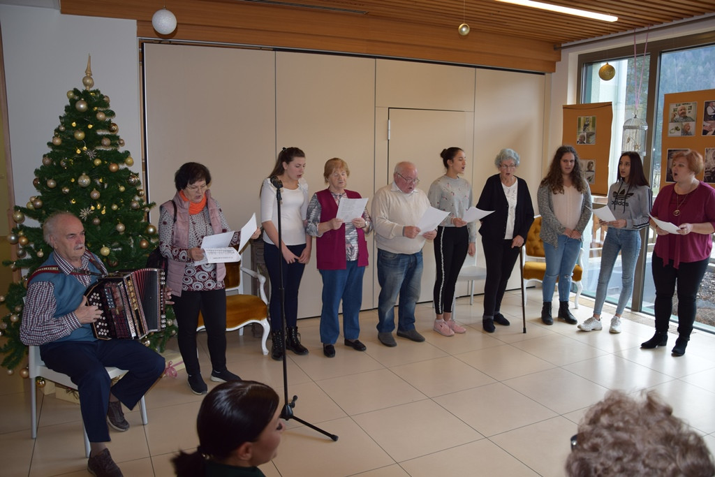 Otvoritev Božičnega bazarja