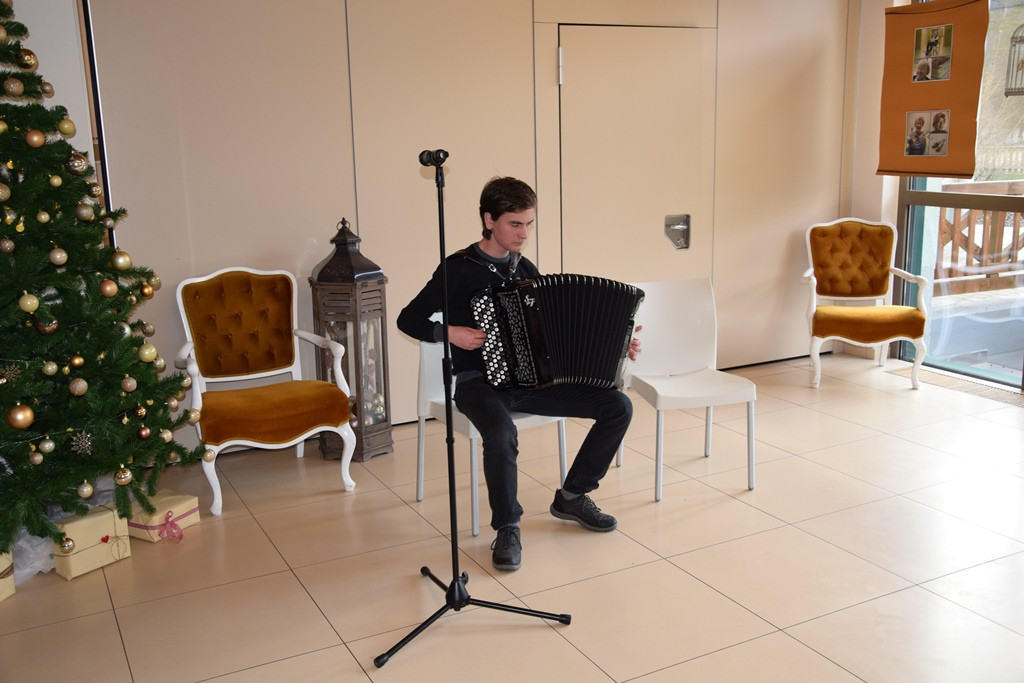 Otvoritev Božičnega bazarja