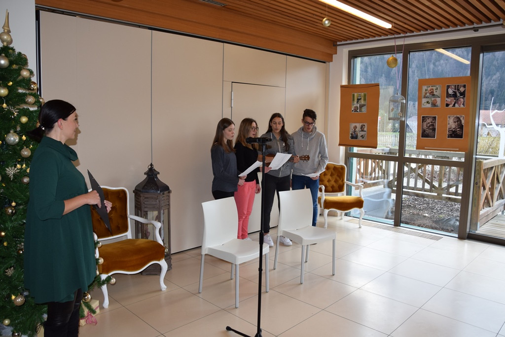 Otvoritev Božičnega bazarja