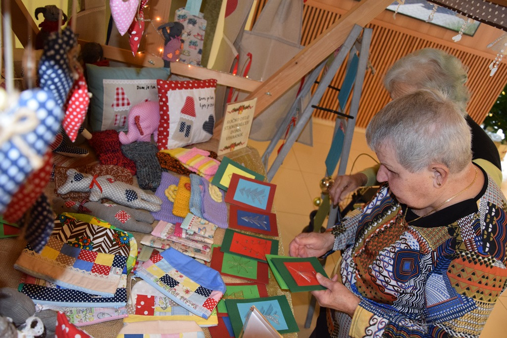 Otvoritev Božičnega bazarja